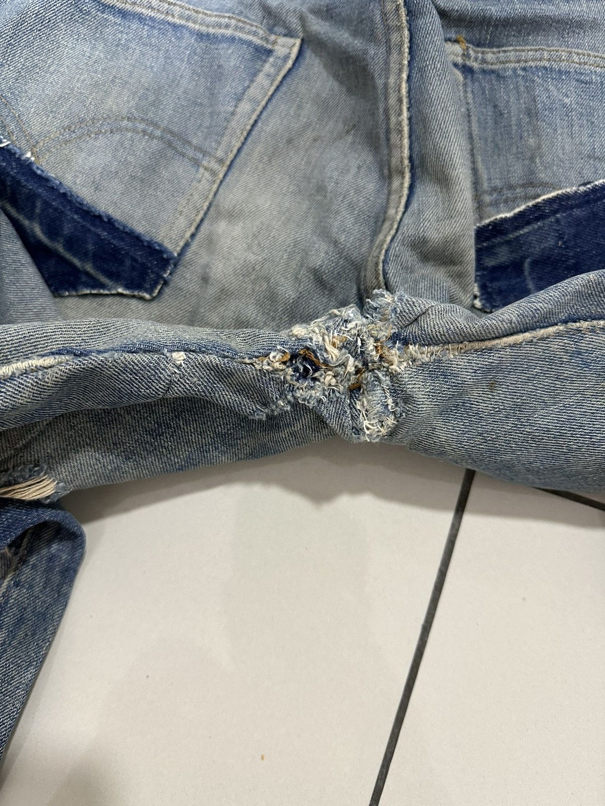 Levi's Vintage Clothing VTG 70’s Levi’s 501 Rindem Small e Jeans Button No6 Trash Size US 32 / EU 48 - 14 Thumbnail