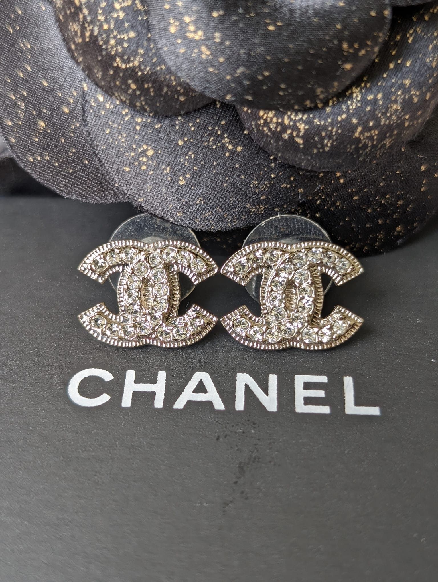 Chanel Chanel CC A12V Logo Classic Crystal SHW CocoMark Earring Box Size ONE SIZE - 2 Thumbnail