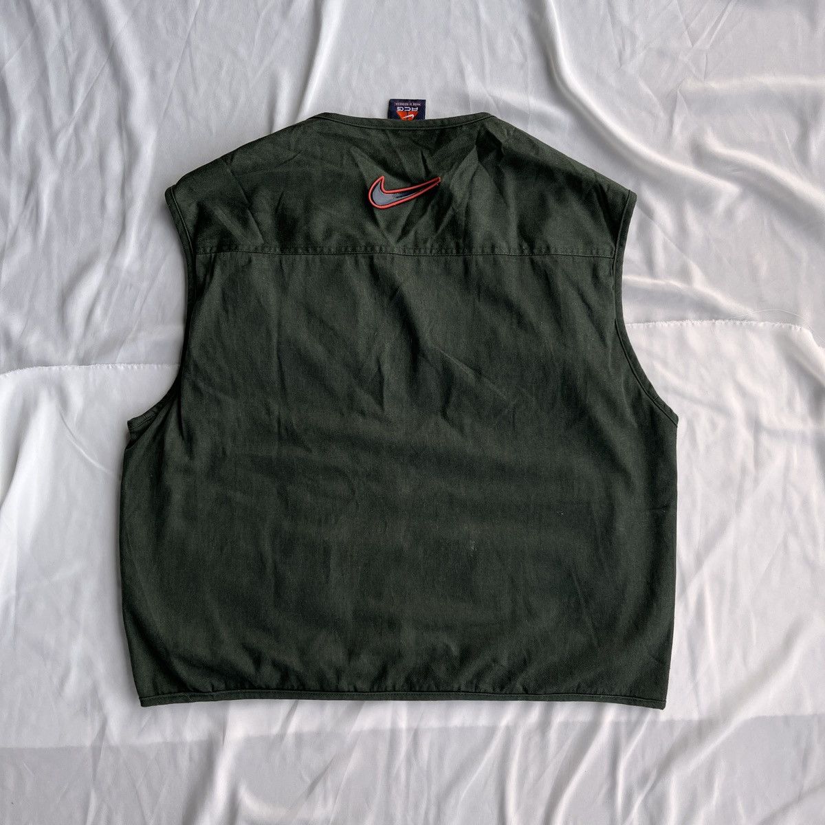Nike ACG Vintage Vest Nike ACG Size US L / EU 52-54 / 3 - 11 Thumbnail