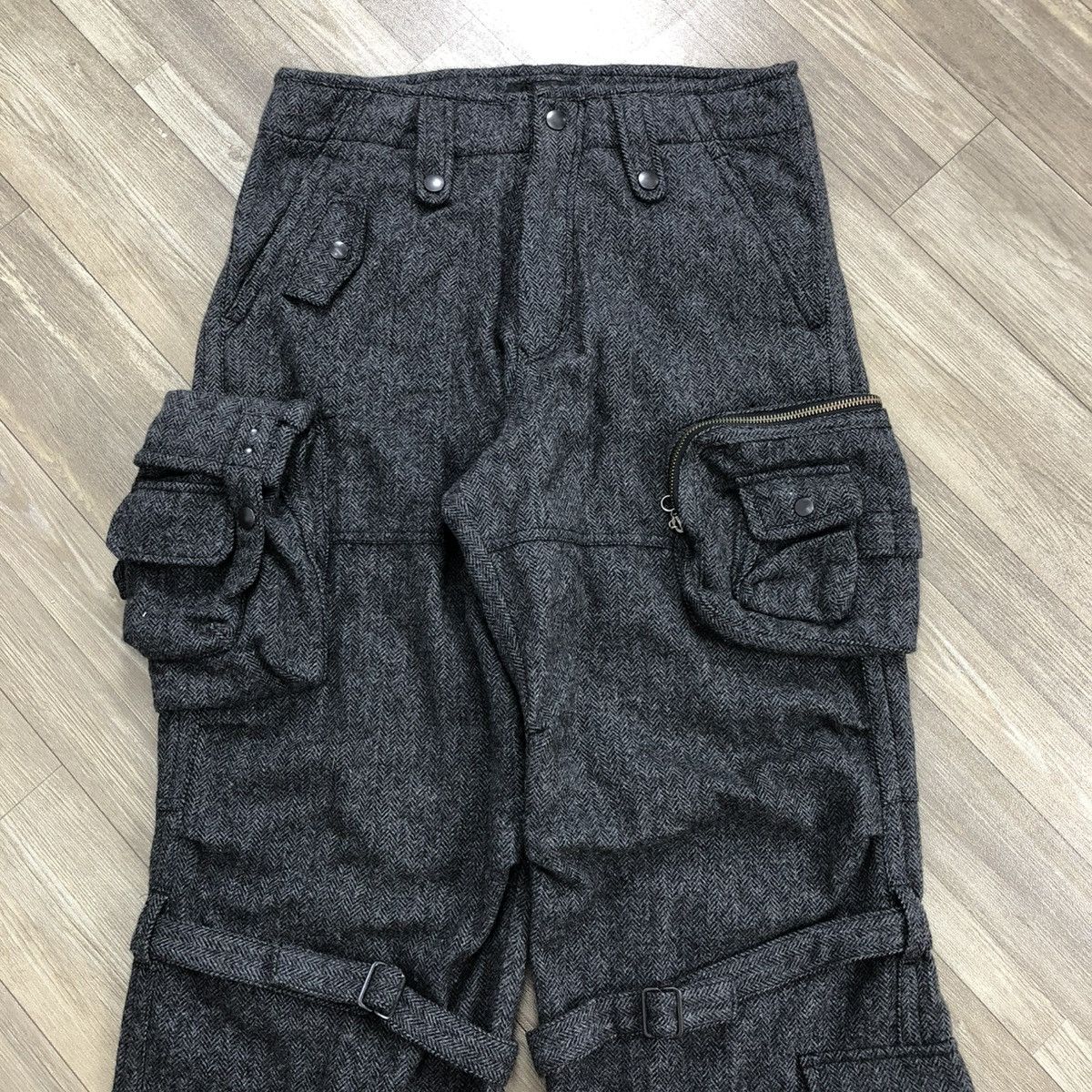 Issey Miyake × Tete Homme 1990s Tete Home Issey Miyake Multipocket Cargo Bondage Pants Size US 34 / EU 50 - 11 Thumbnail