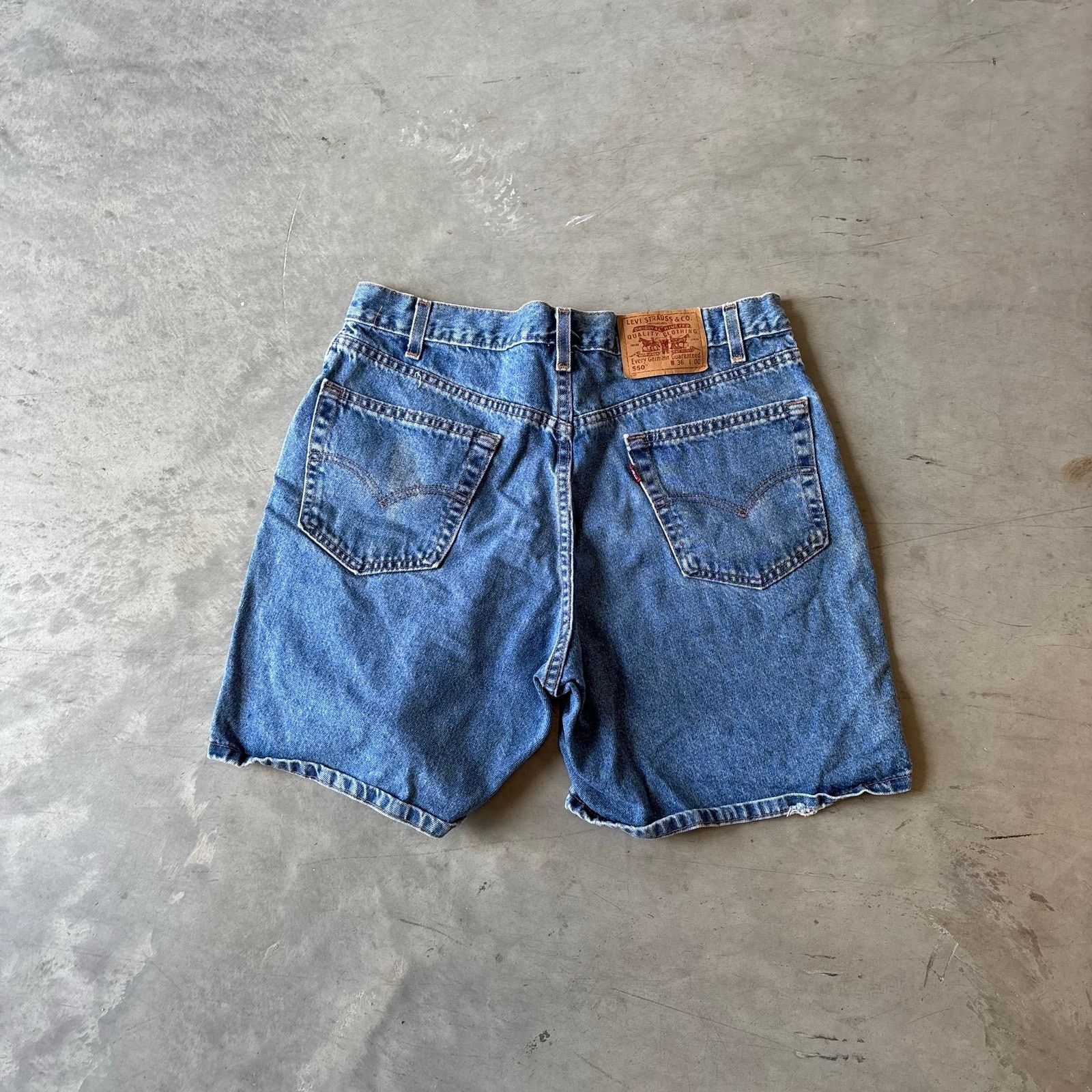 Levi's y2k vintage levi’s jean shorts Size US 36 / EU 52 - 2 Thumbnail