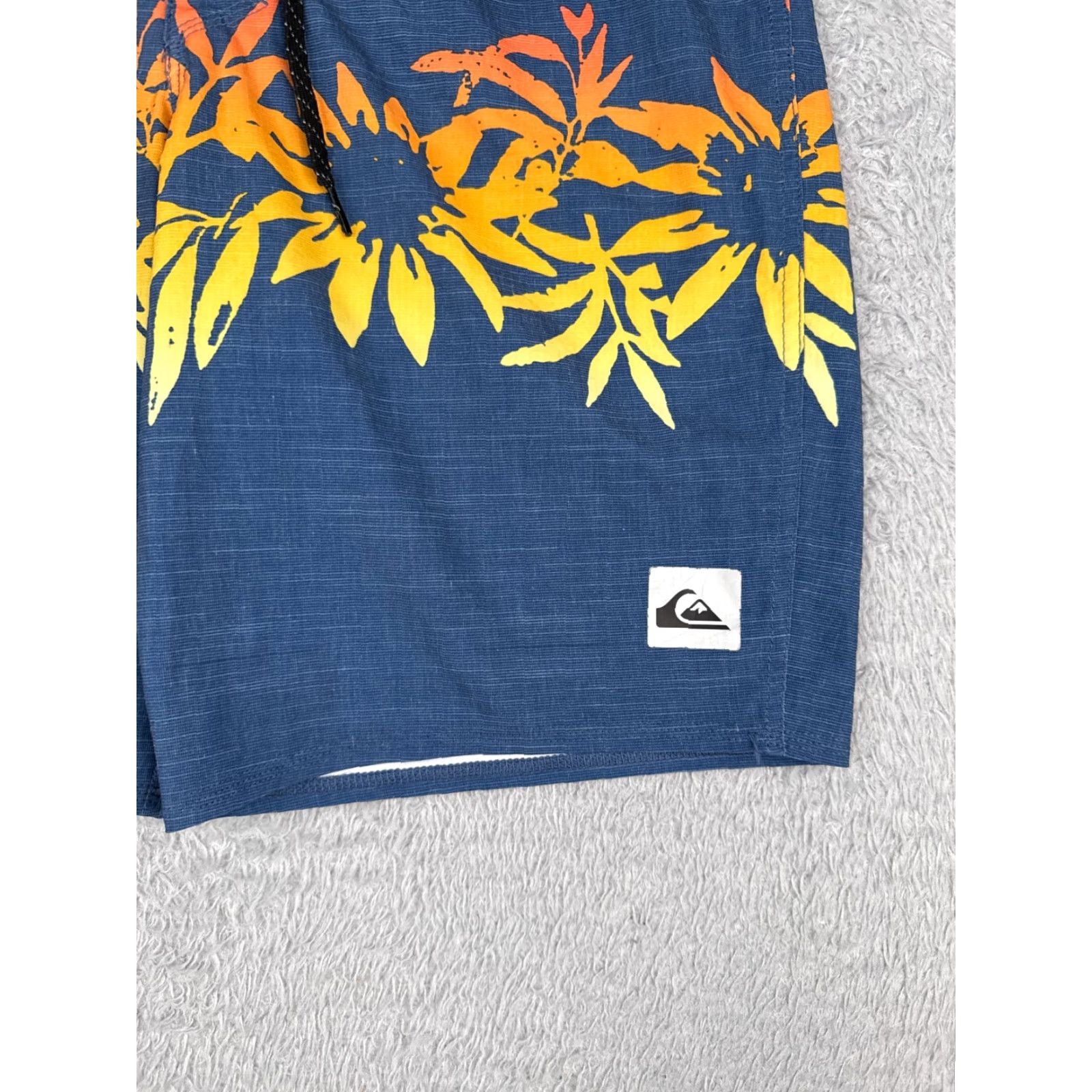 Quiksilver Quiksilver Board Shorts Mens 32 Blue Orange Floral Polyester 32x9 Beach Size US 32 / EU 48 - 2 Thumbnail