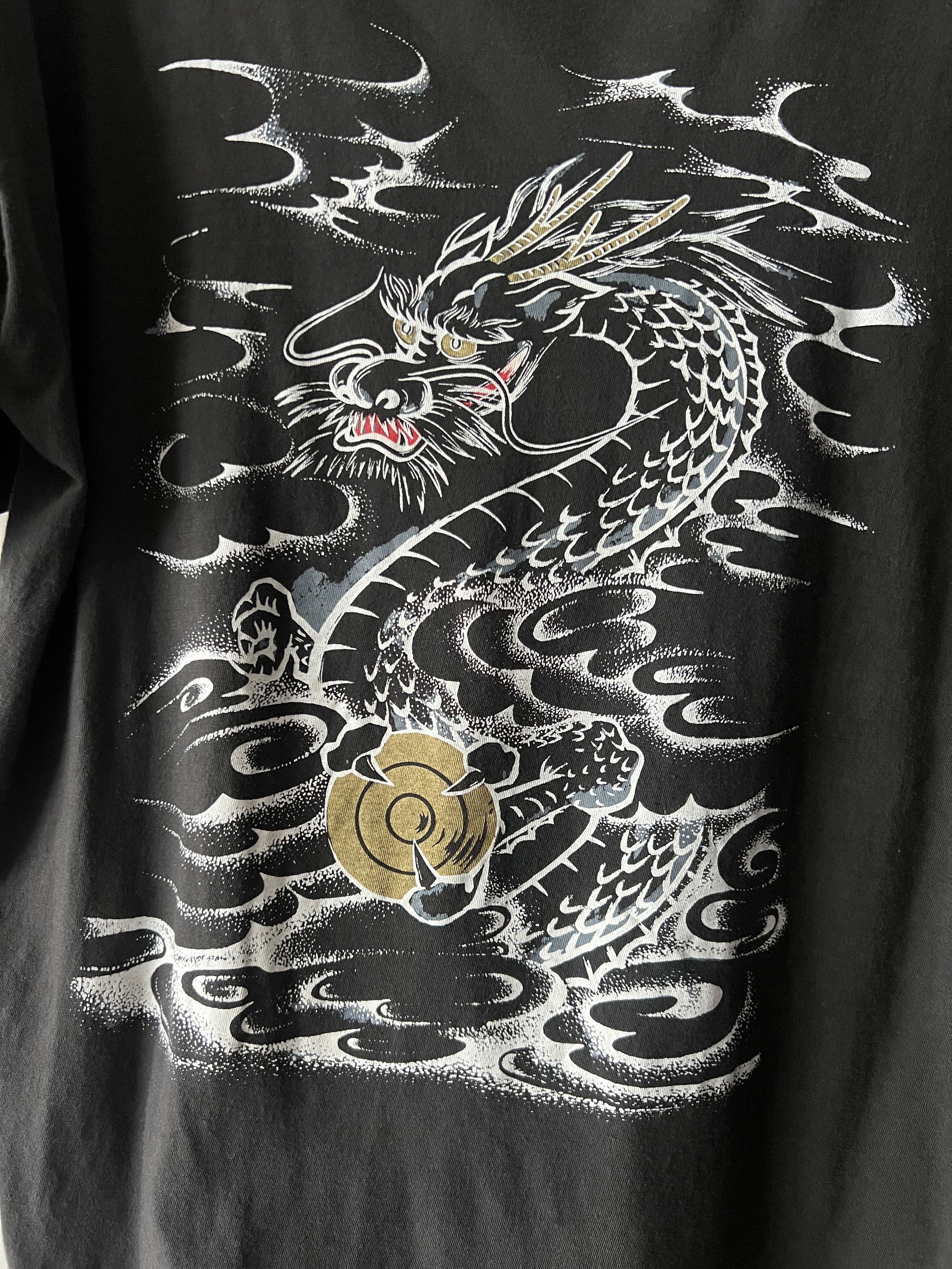 Japanese Brand Vintage Made In Japan Dragon T Shirt Size US M / EU 48-50 / 2 - 2 Thumbnail