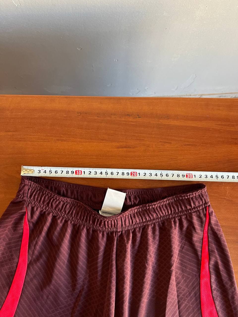 Nike 2022/23 LIVERPOOL TRAINING SOCCER FOOTBALL SET JERSEY SHORTS Size US S / EU 44-46 / 1 - 15 Thumbnail