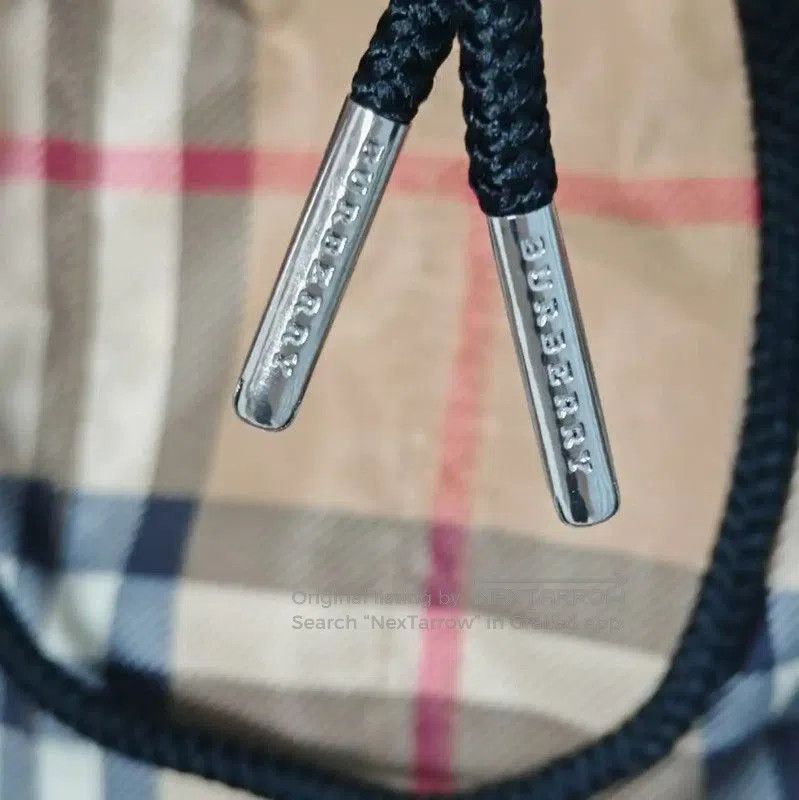 Burberry Burberry Women's Khaki Check Cotton Shorts. Size 29" - 3 Thumbnail