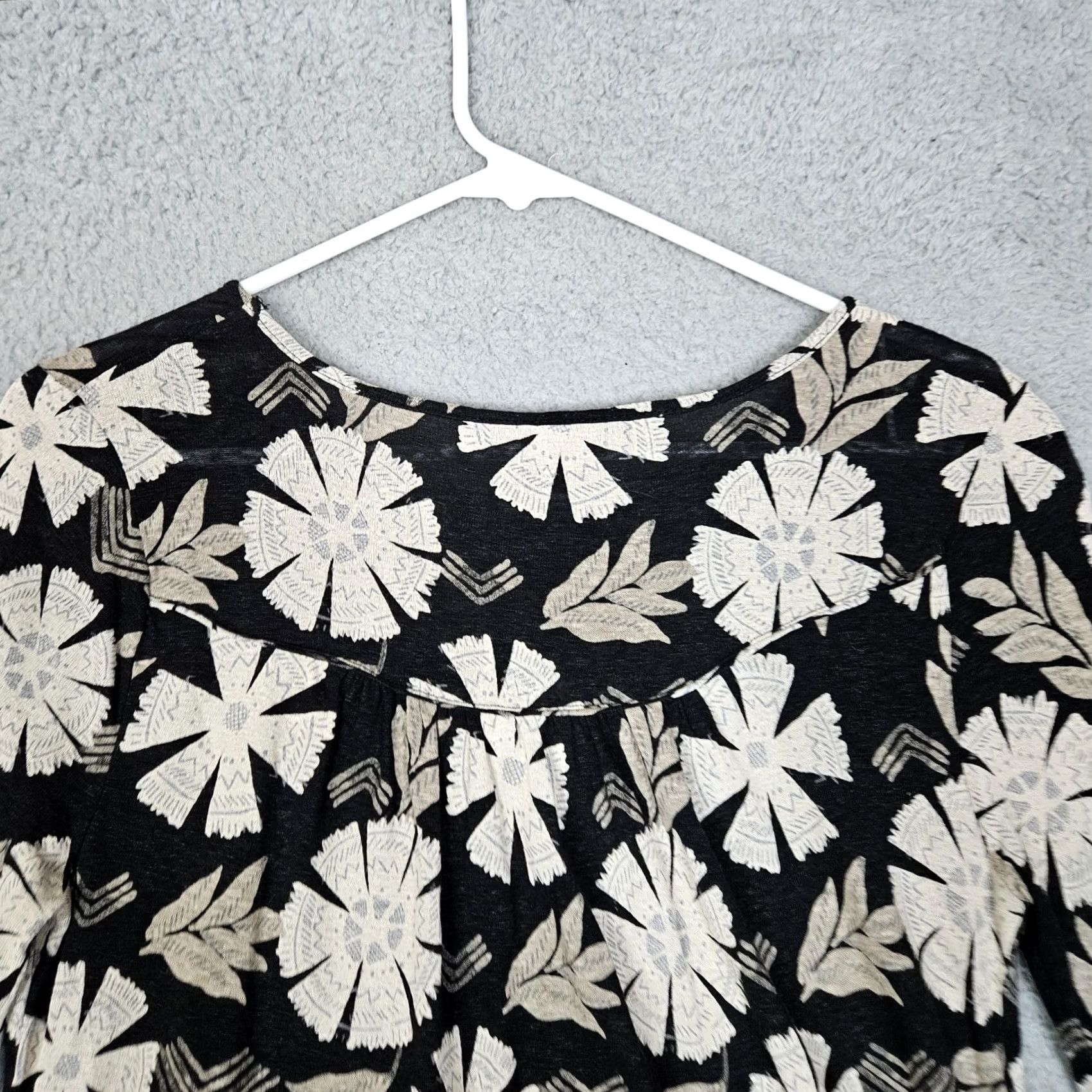 Lucky Brand Lucky Brand Women's Top Floral Round Neck XS Short Sleeve Multicolor Casual Shirt Women XS Nine? Size XS / US 0-2 / IT 36-38 - 2 Thumbnail