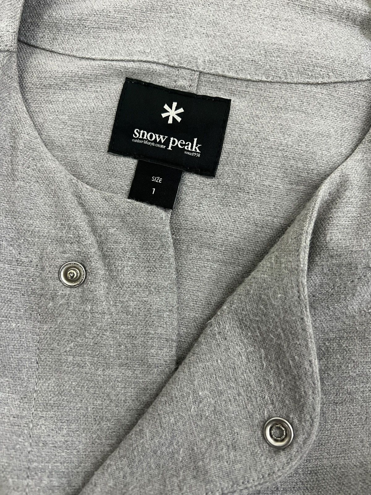 Snow Peak Snow Peak Asymmetric Snap Button Shirt Size US S / EU 44-46 / 1 - 7 Thumbnail