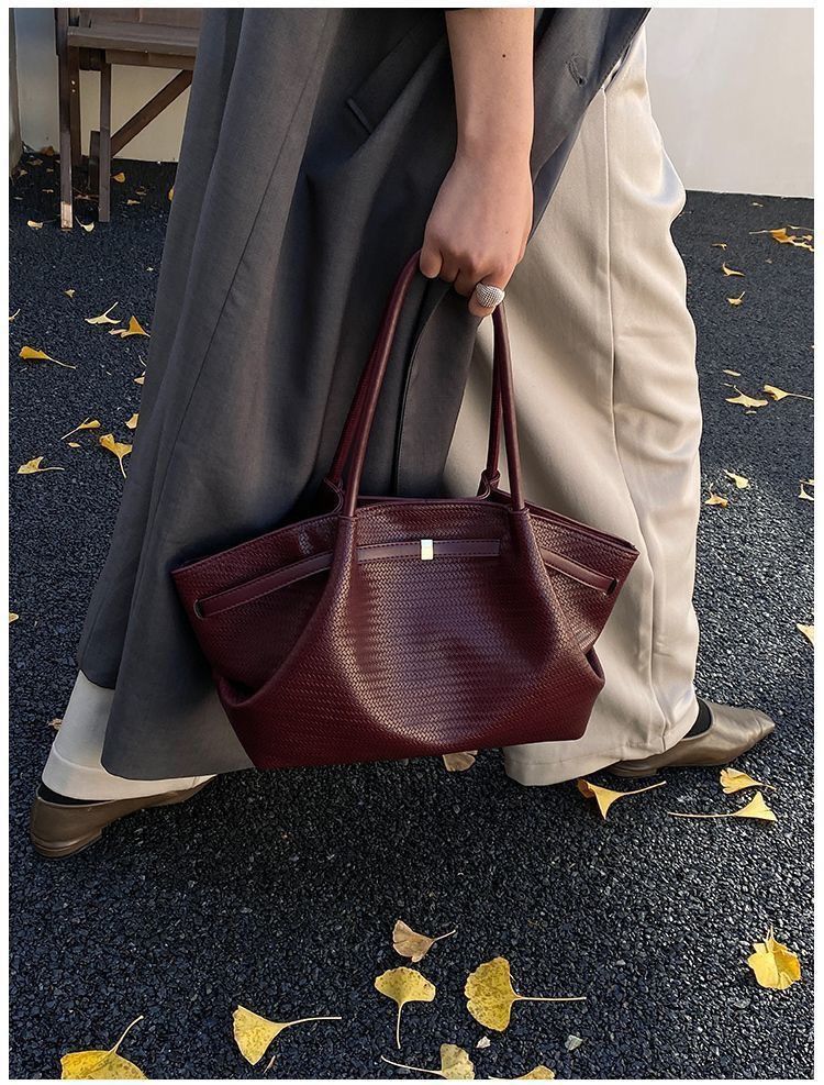 Other Wine Red Single-Shoulder Crossbody Bag Size ONE SIZE - 2 Thumbnail