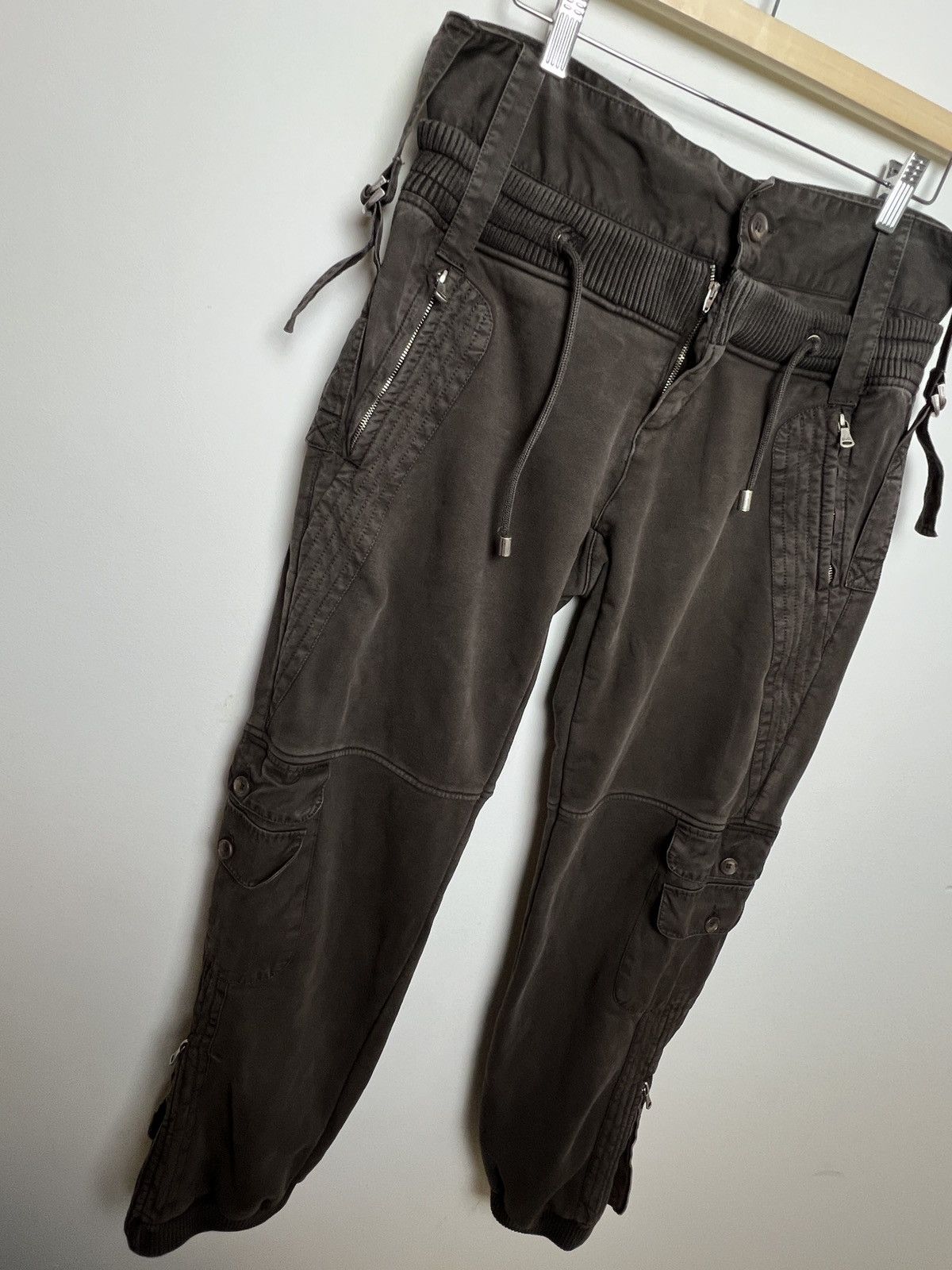 Dolce & Gabbana dolce&gabbana y2k multipocket double waist cargo sweatpants Size US 34 / EU 50 - 10 Thumbnail