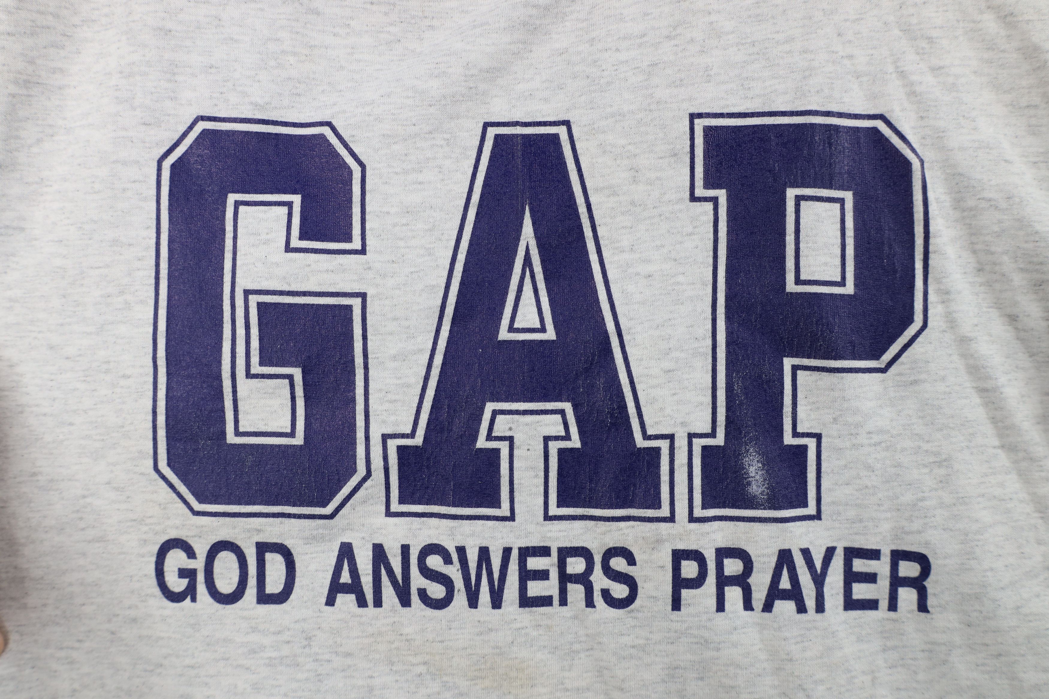 Vintage Vintage 90s Streetwear GAP God Answers Prayers T-Shirt Size US L / EU 52-54 / 3 - 4 Thumbnail