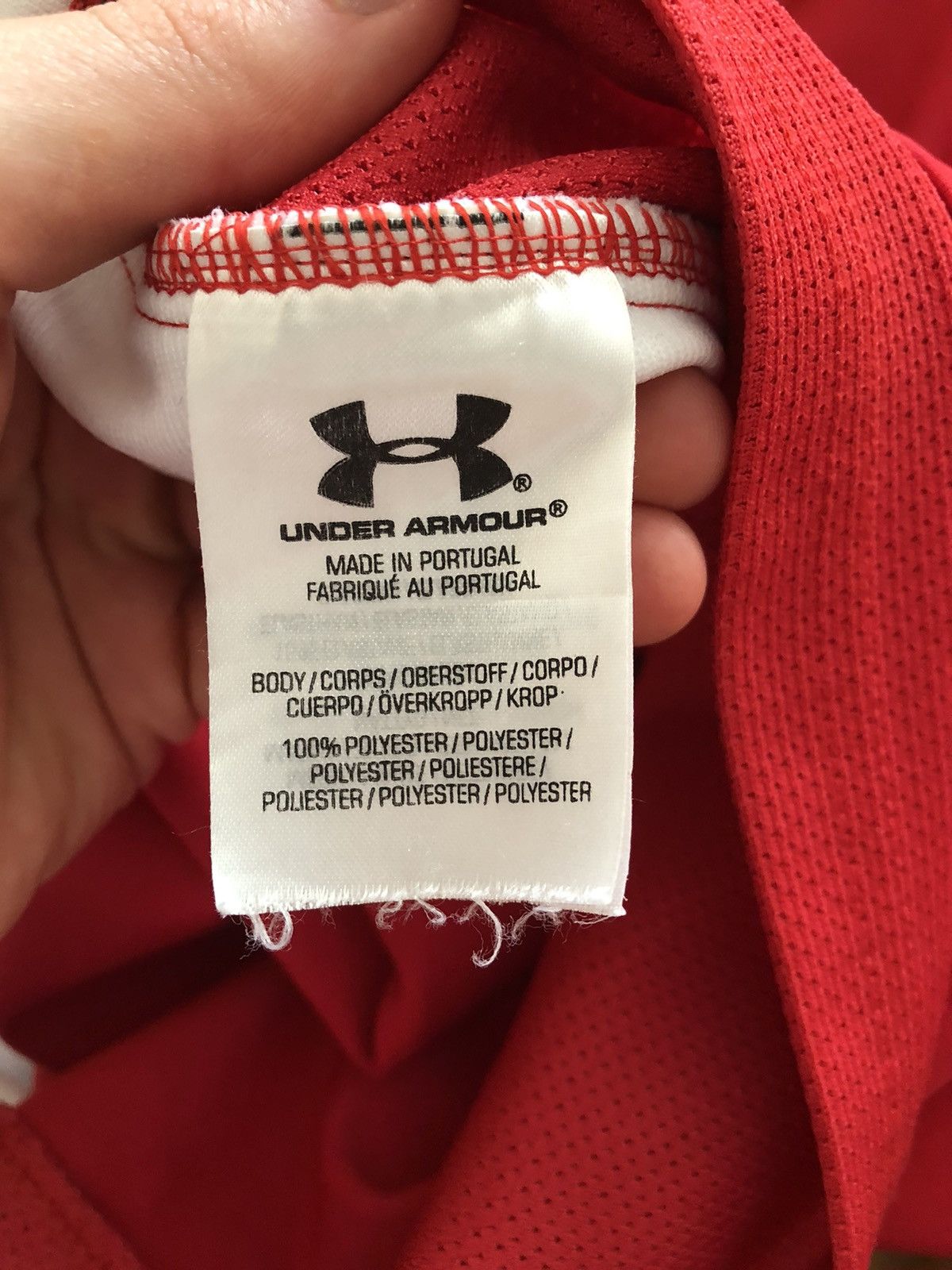 Under Armour WALES RUGBY UNDER ARMOUR VINTAGE JERSEY Size US L / EU 52-54 / 3 - 5 Thumbnail