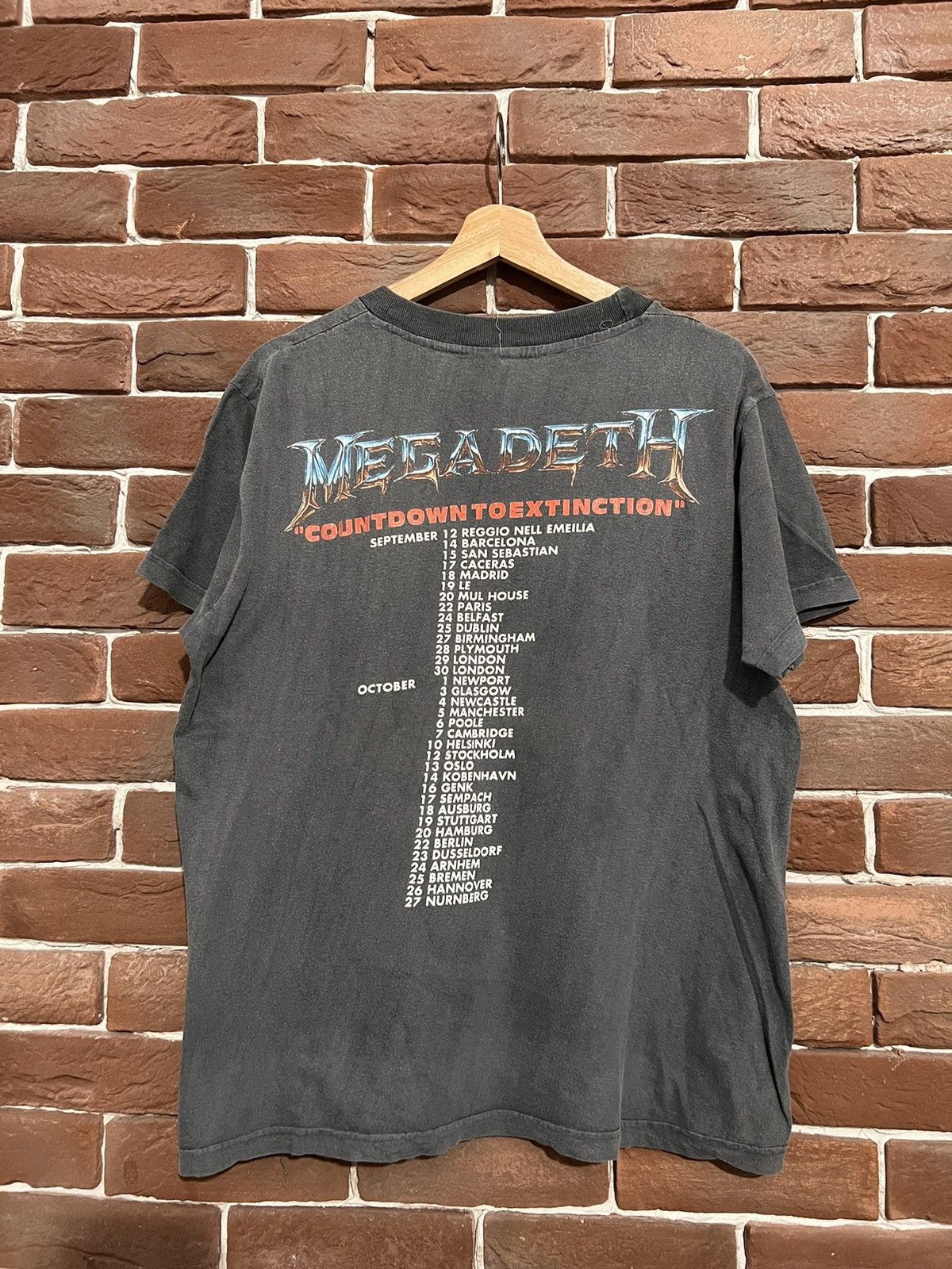 Band Tees Vintage 1992 Megadeth Countdown To Extinction Metal Band Tee Size US L / EU 52-54 / 3 - 2 Thumbnail