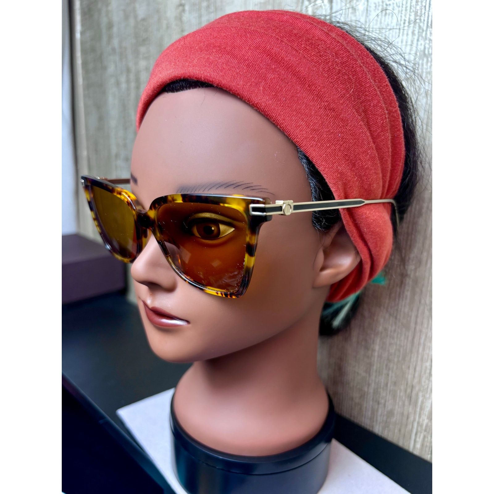 Salvatore Ferragamo Stunning Salvatore Ferragamo Butterfly Sunglasses SF2036S Size ONE SIZE - 3 Thumbnail