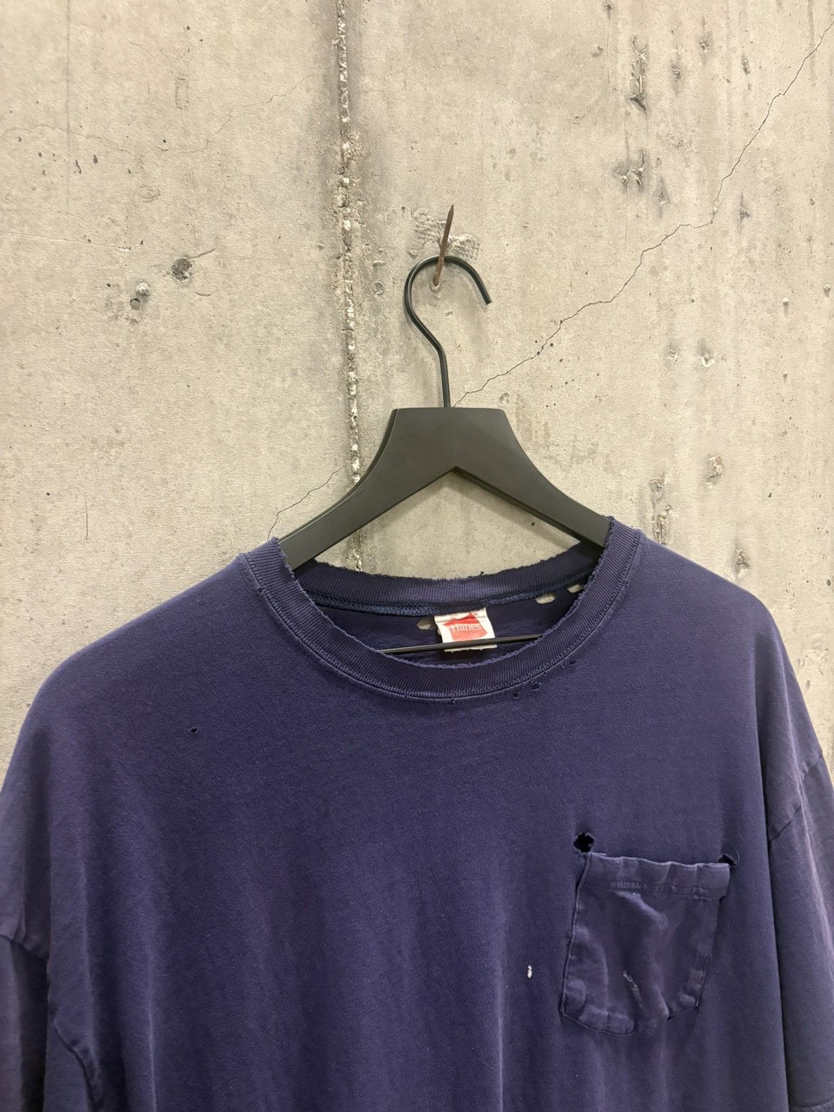 Vintage Vintage Blank Shirt Thrashed Faded Distressed Grunge Band Size US L / EU 52-54 / 3 - 3 Thumbnail