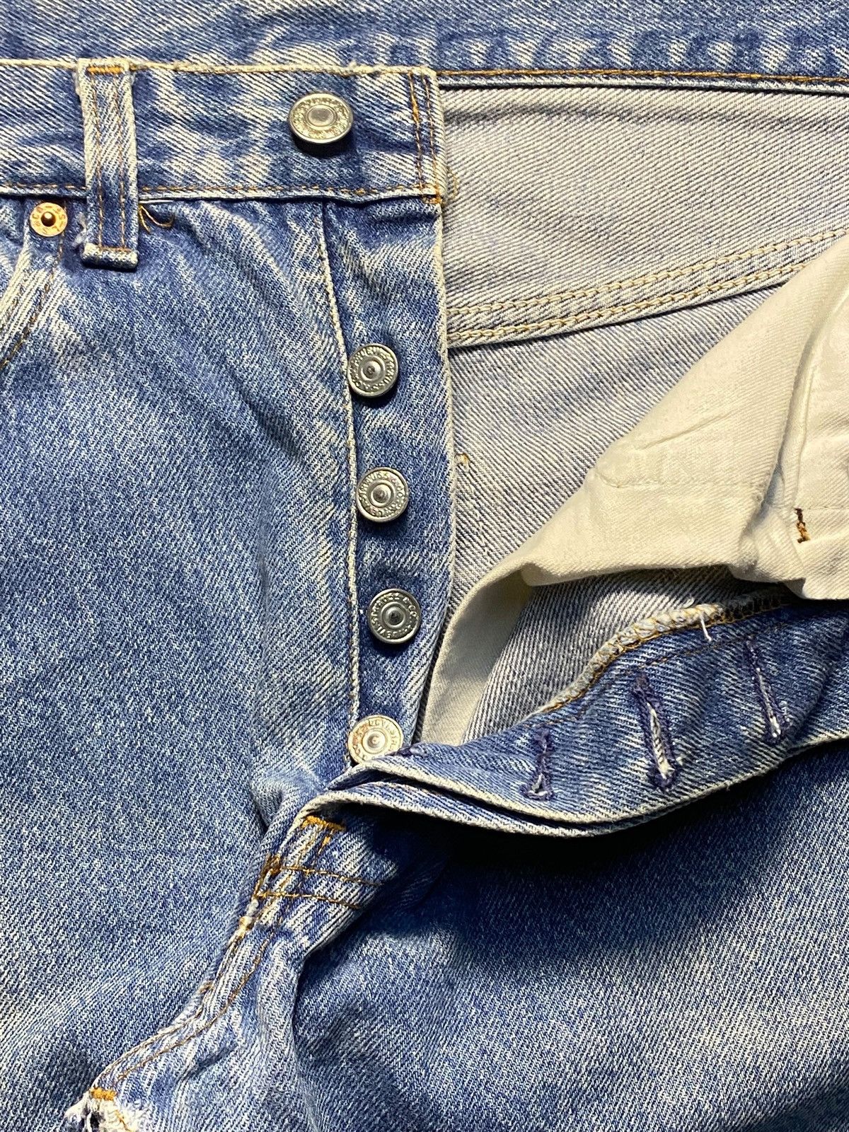Levi's Vintage Levis 501 80’s ButtonFly 524 Blue Wash Jeans Size US 30 / EU 46 - 7 Thumbnail