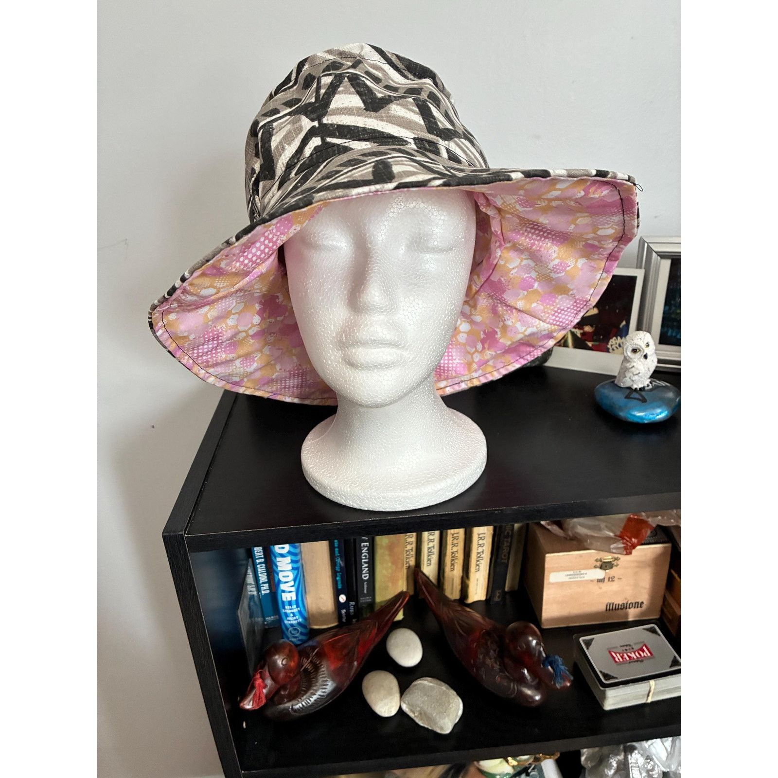 Other Bucket Hat Medium | Tribal Print with Pink Floral Lining Size ONE SIZE - 9 Thumbnail