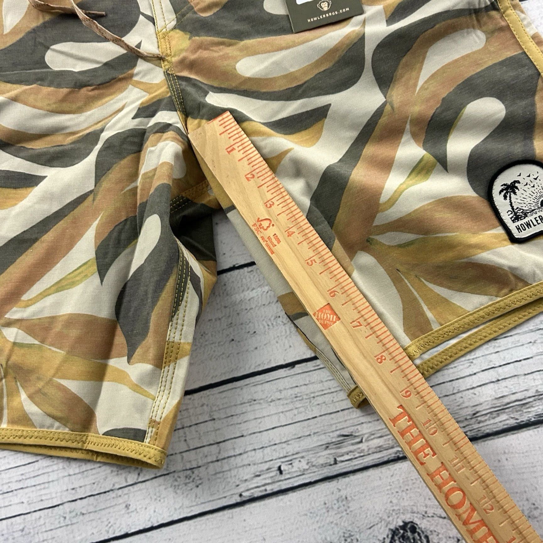 Vintage Howler Bros Stretch Bruja Boardshorts Men's 32 Citron Yellow Bottoms Potentially 32 Mens Yellow Bruja Stretch Boardshorts Howler Bros Size US 32 / EU 48 - 5 Thumbnail