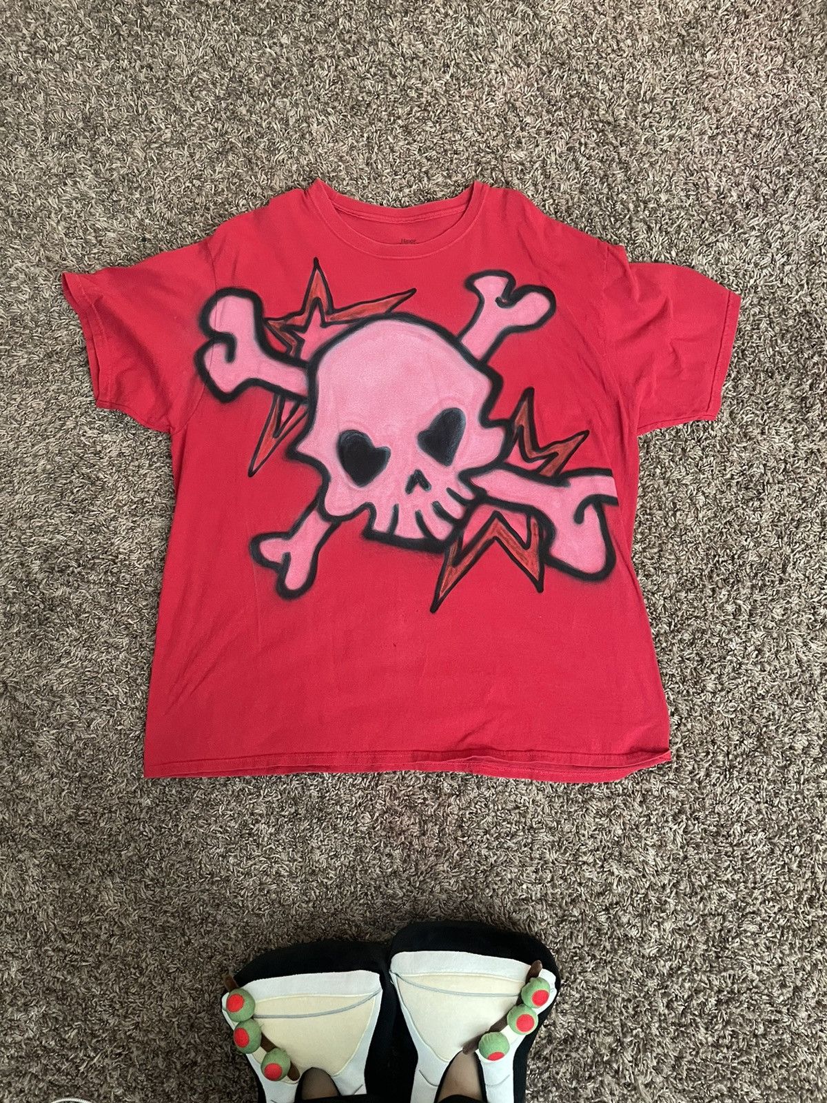 Handmade Skull & Bones Airbrush Tee Size US XL / EU 56 / 4 - 2 Thumbnail