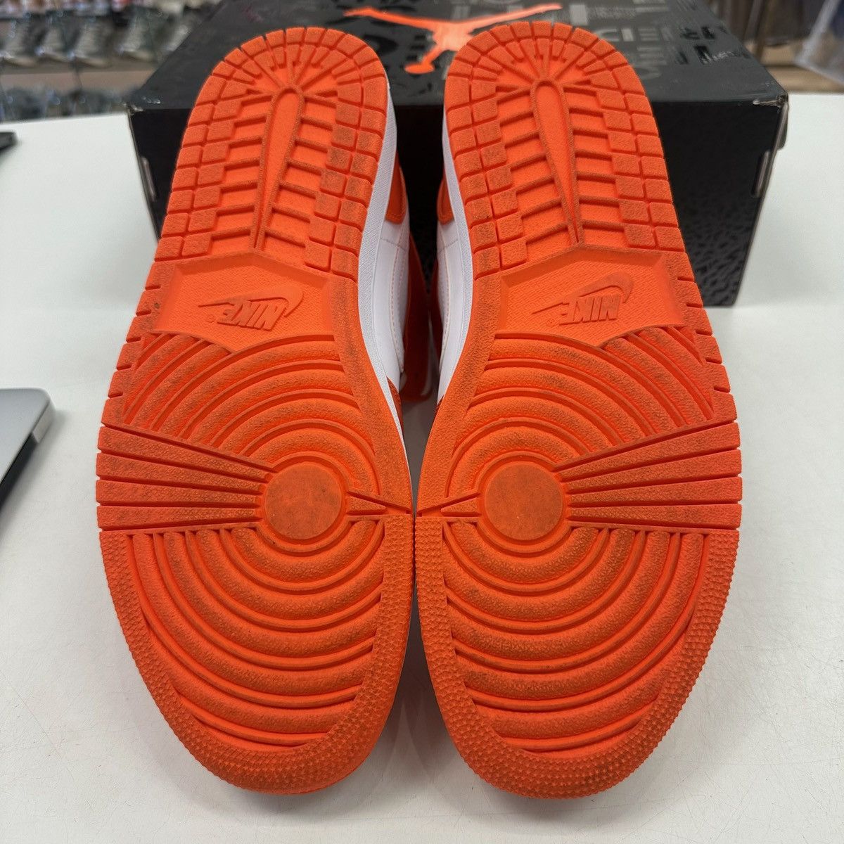 Jordan Brand × Nike Size 12 - Air Jordan 1 SE Mid Electro Orange DM3531-800 Size US 12 / EU 45 - 5 Thumbnail