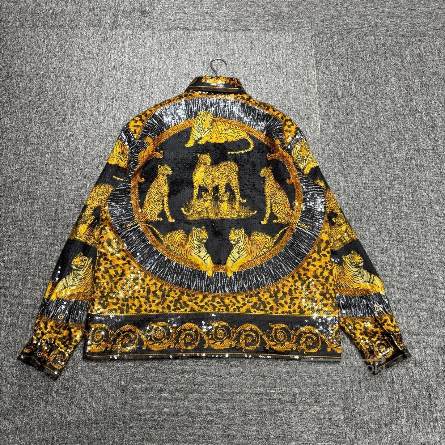Versace Versace Shirt printed with leopard patterns and adorned wi Size US M / EU 48-50 / 2 - 2 Thumbnail