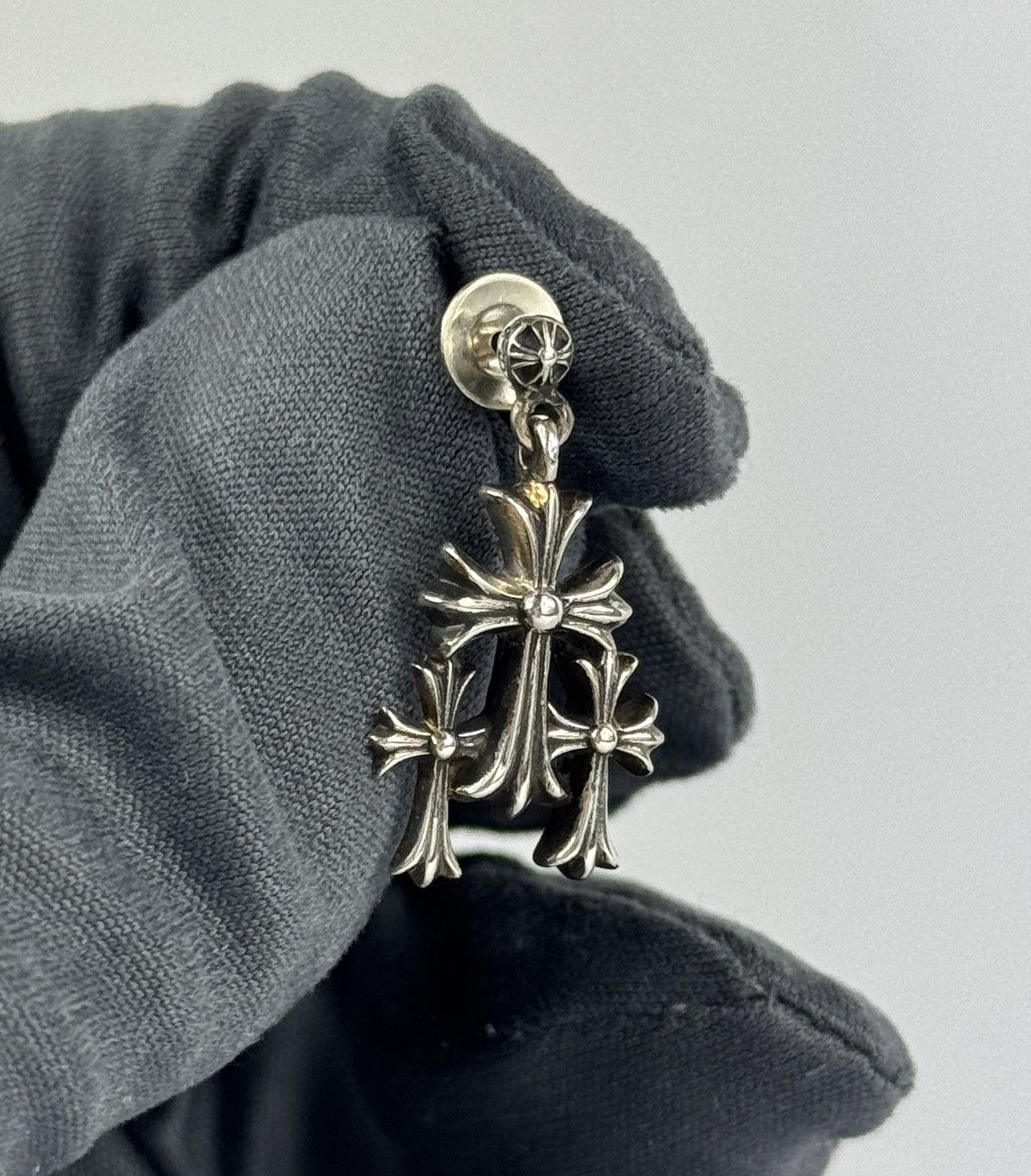 Chrome Hearts TRIPLE CROSS SILVER SINGLE EARRINGS Size ONE SIZE - 1 Thumbnail
