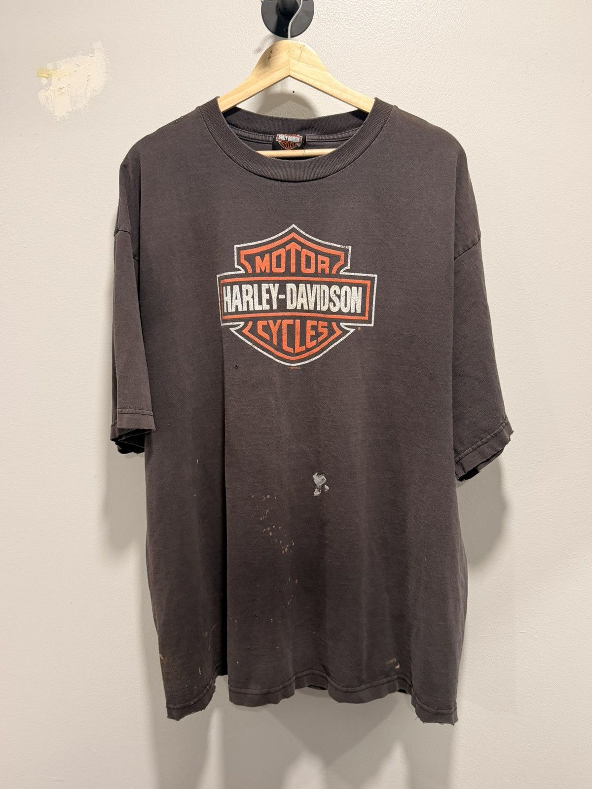 Harley Davidson Smoked and thrashed Harley Davidson shield Tshirt Size US XXL / EU 58 / 5 - 1 Thumbnail