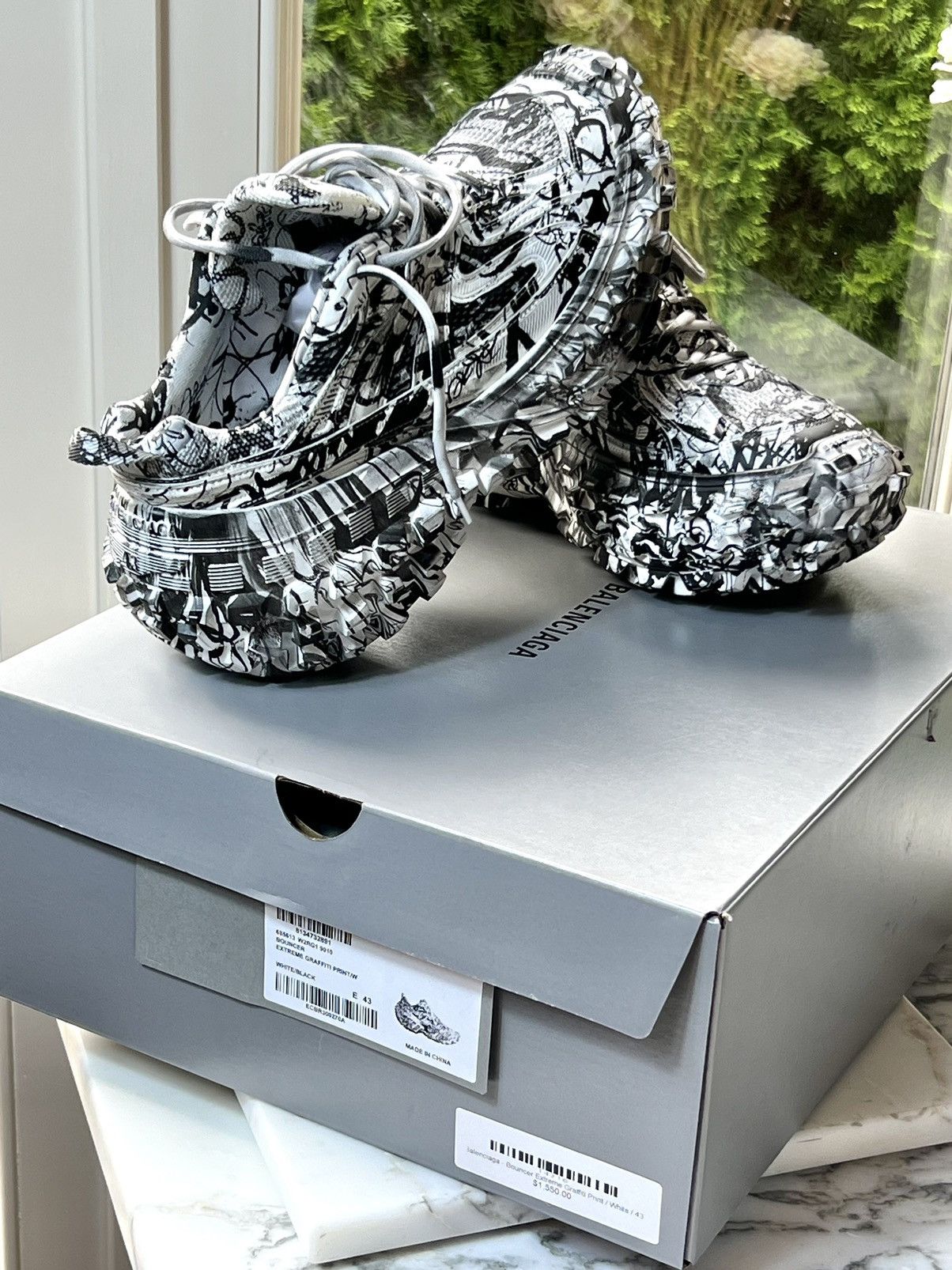 Balenciaga Balenciaga Men’s Graffiti Sneakers Brand New w Box Size US 10.5 / EU 43-44 - 14 Thumbnail