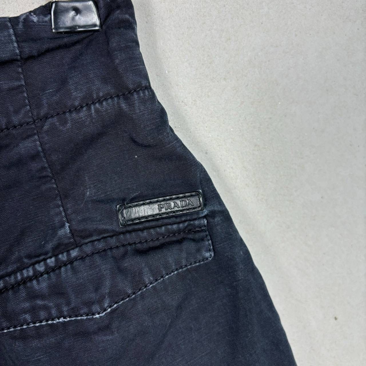 Prada Prada Fit Black Sun Faded Cargo Shorts Size 25" / US 0 / IT 36 - 8 Thumbnail