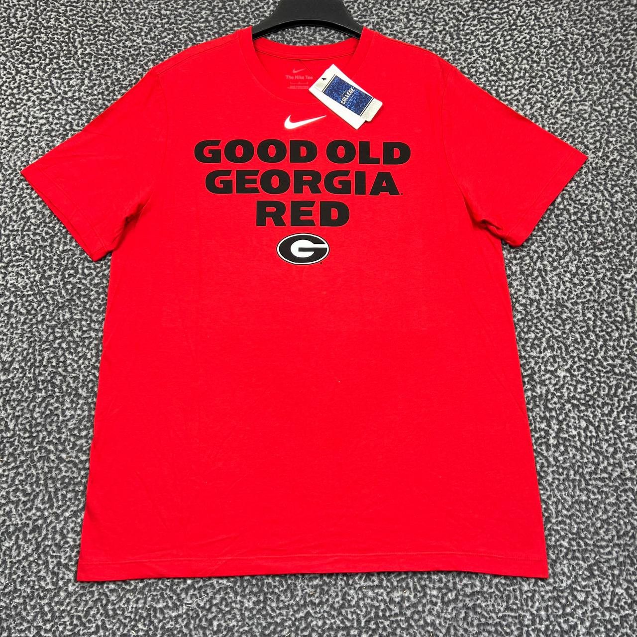 Nike Nike Shirt Men Large Red Georgia Bulldogs Short Sleeve Size US L / EU 52-54 / 3 - 1 Thumbnail