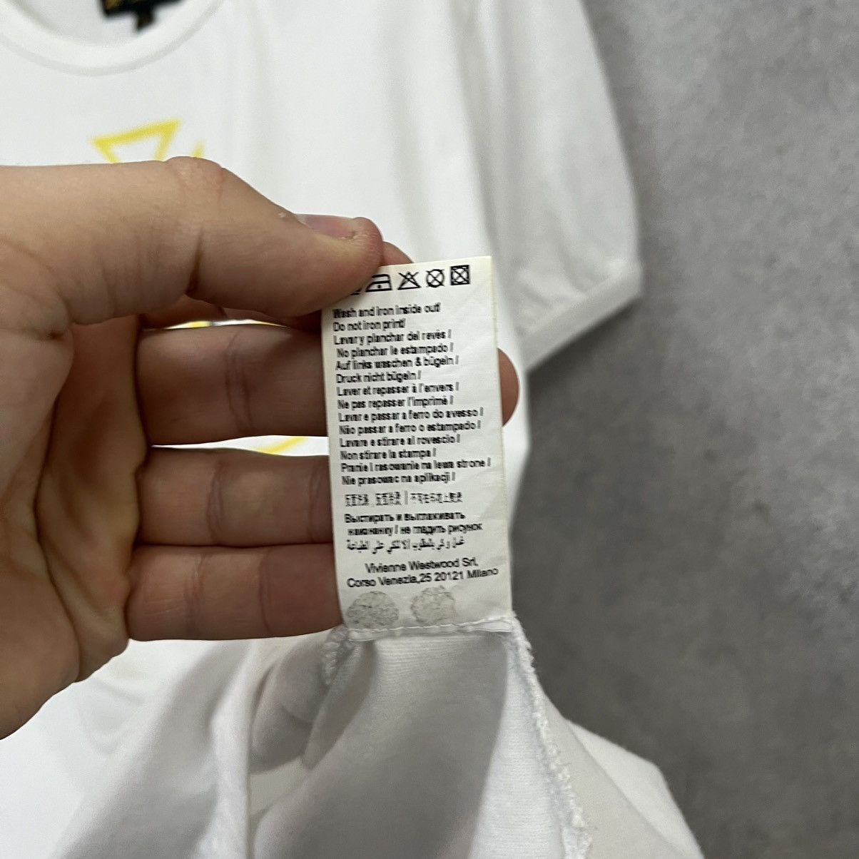 Vivienne Westwood Vivienne westwood t-shirt big logo Size US M / EU 48-50 / 2 - 11 Thumbnail