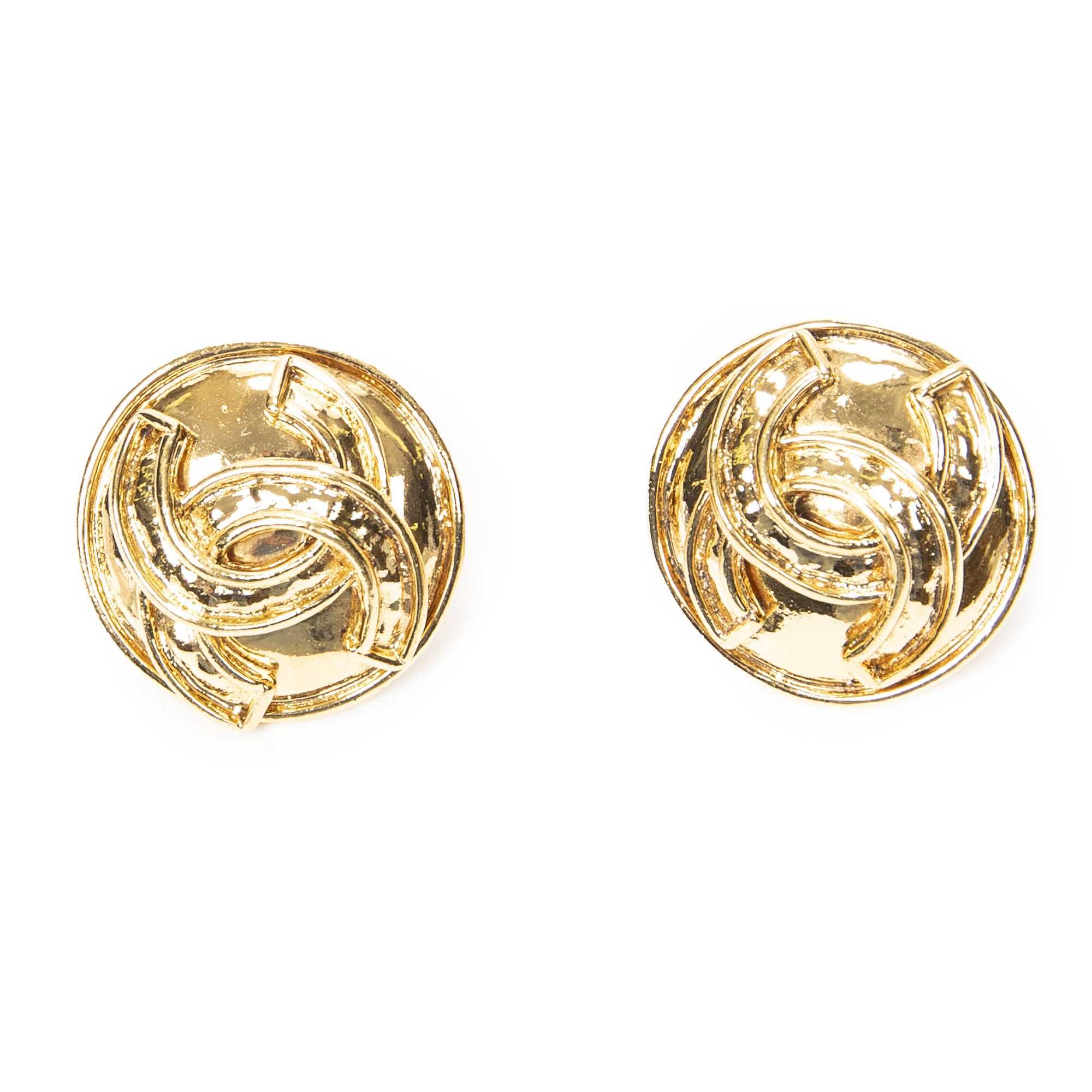 Chanel CC Round Clip On Earrings Size ONE SIZE - 1 Thumbnail