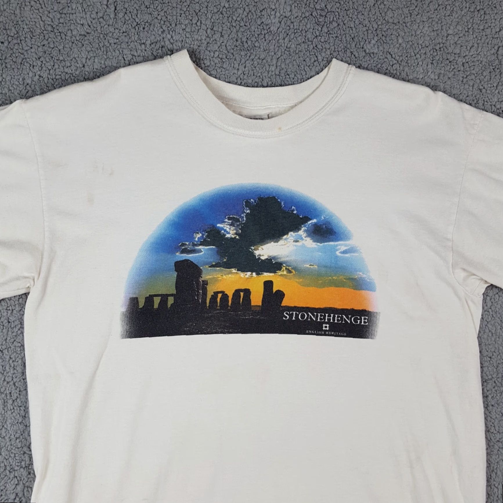 Vintage VINTAGE English Heritage T-Shirt Category: Shirt (implied) Adult M White 90s Y2K Stonehenge Travel Art Embroidered Logo Mens Size US M / EU 48-50 / 2 - 2 Thumbnail