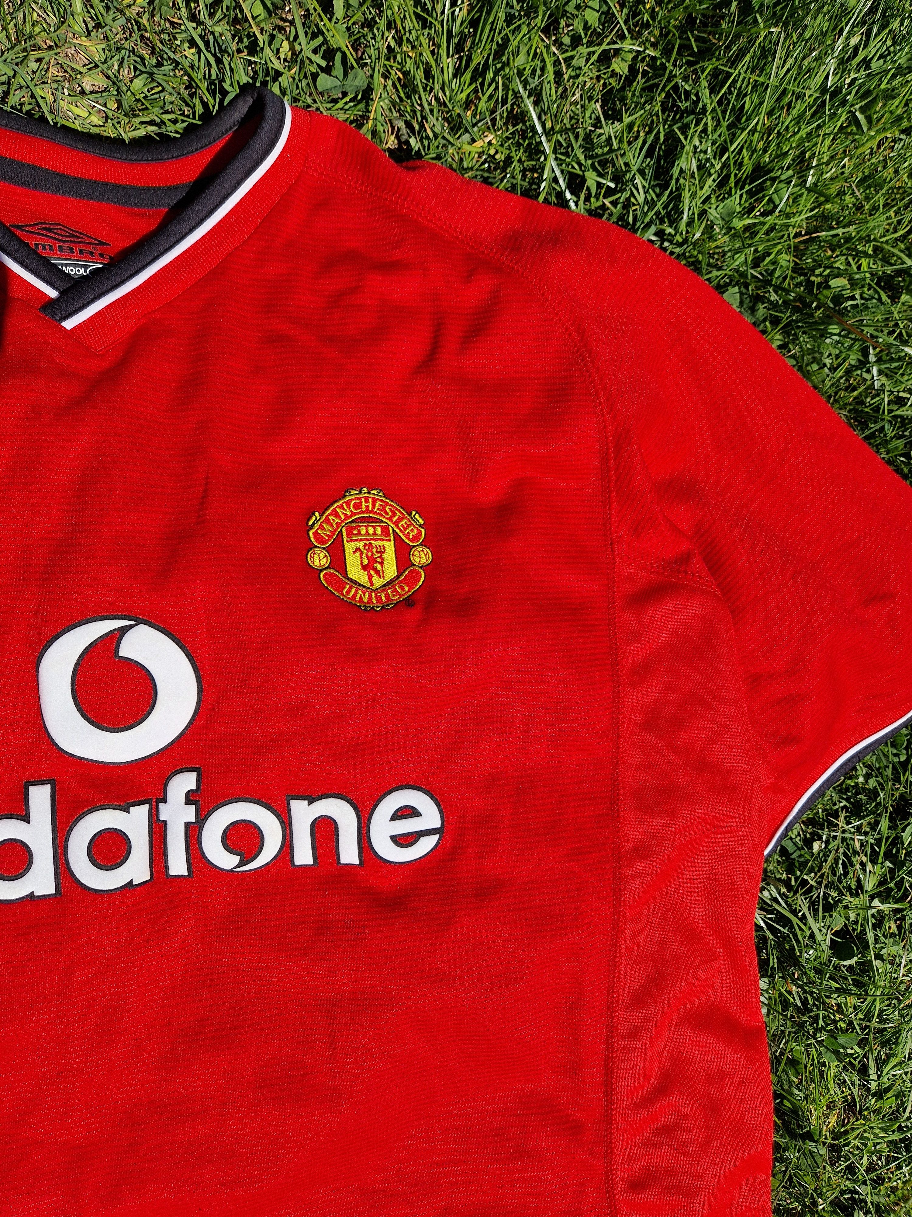 Umbro Manchester United 2000–02 Home Jersey Umbro Vodafone Size US XL / EU 56 / 4 - 4 Thumbnail