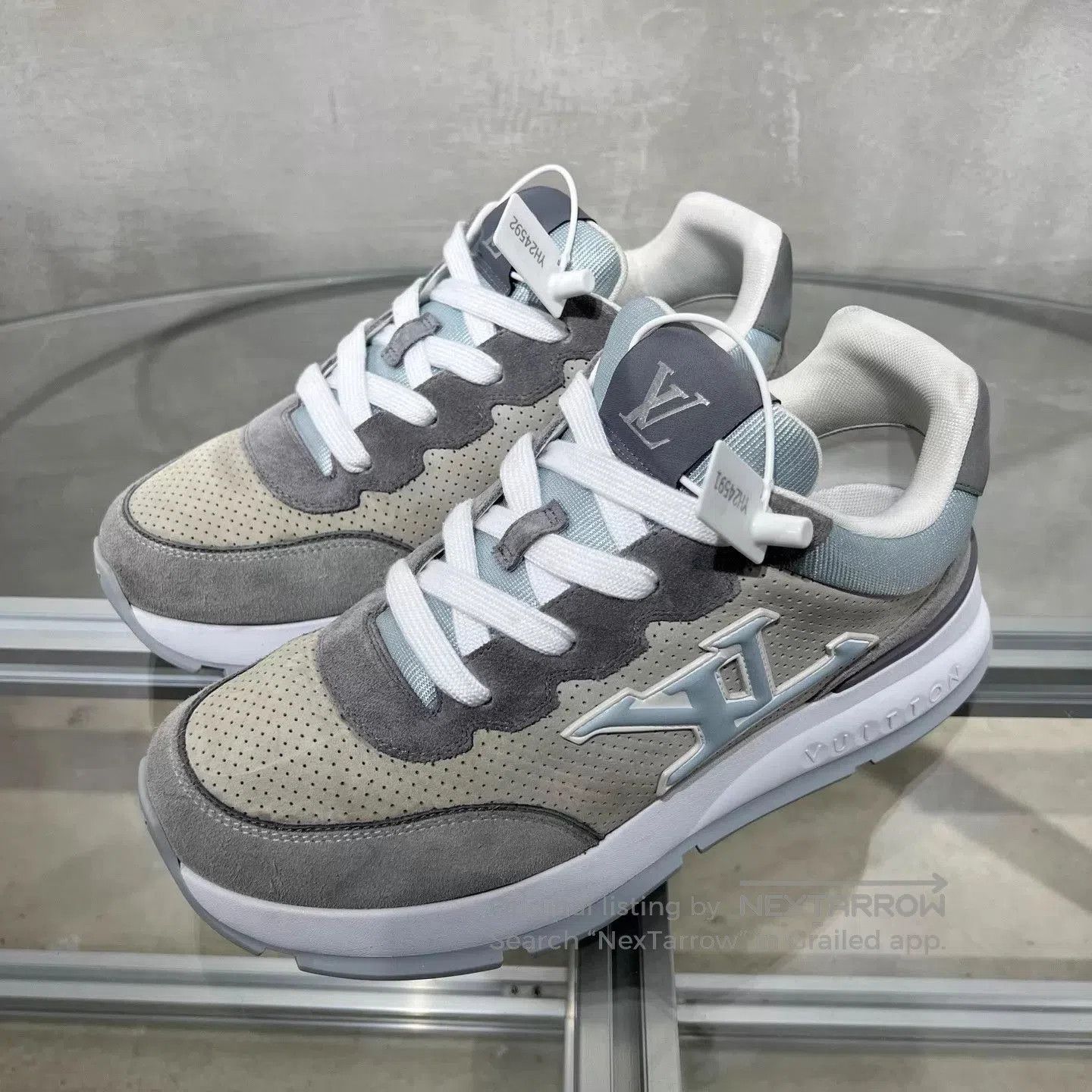 Louis Vuitton Gray Low-Top Sneakers Size 8. Size US 8 / EU 41 - 2 Thumbnail