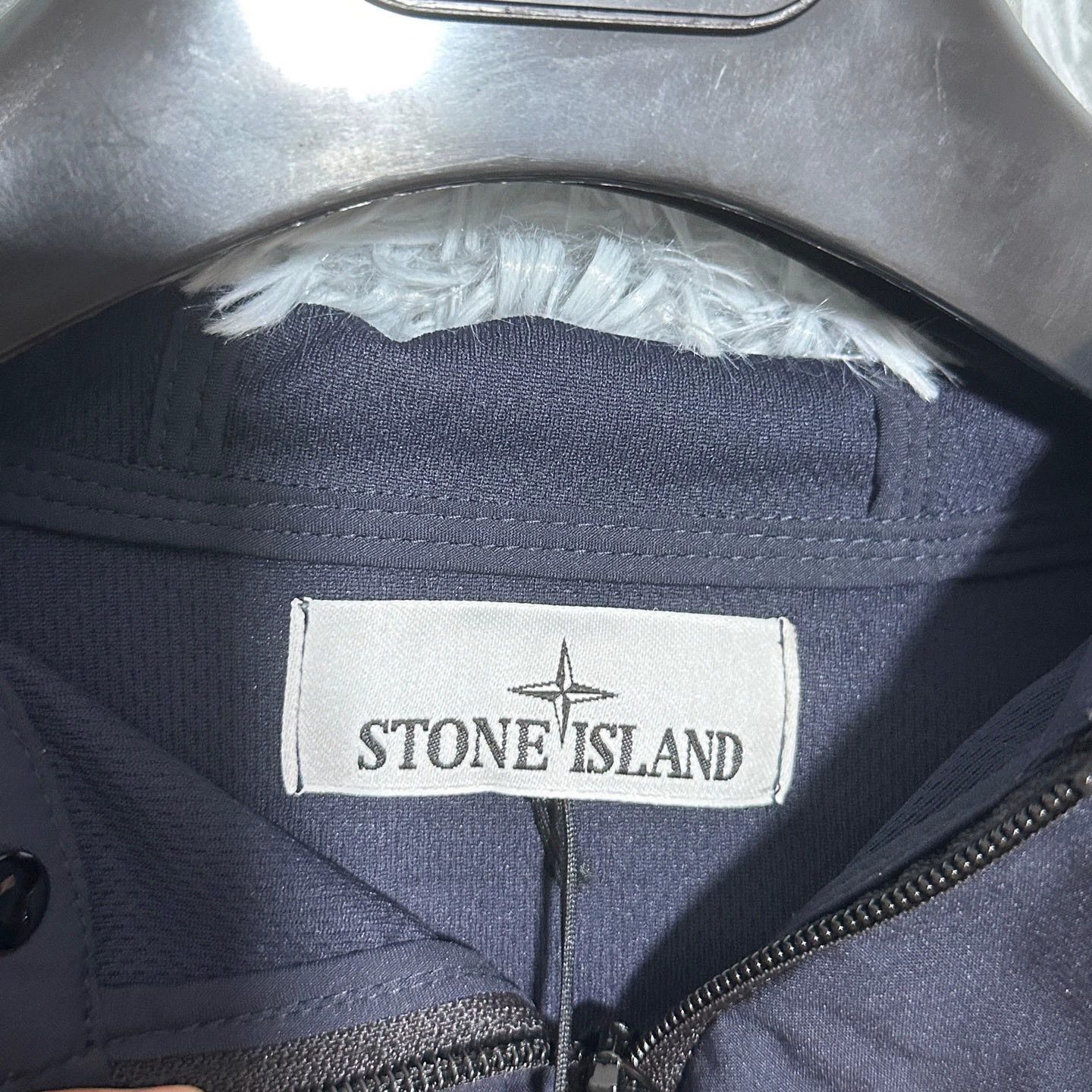 Stone Island stone island lightweight hooded jacket navy blue Size US L / EU 52-54 / 3 - 4 Thumbnail