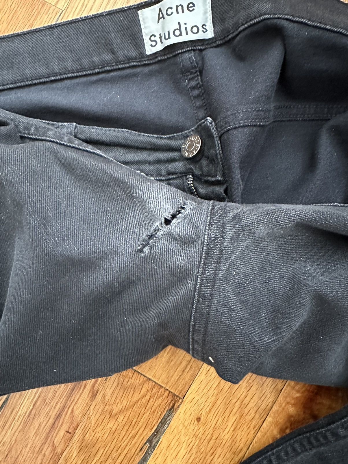 Frame 2 pairs of jeans! Acne Studios x Frame Denim 36x30 Size US 36 / EU 52 - 11 Thumbnail