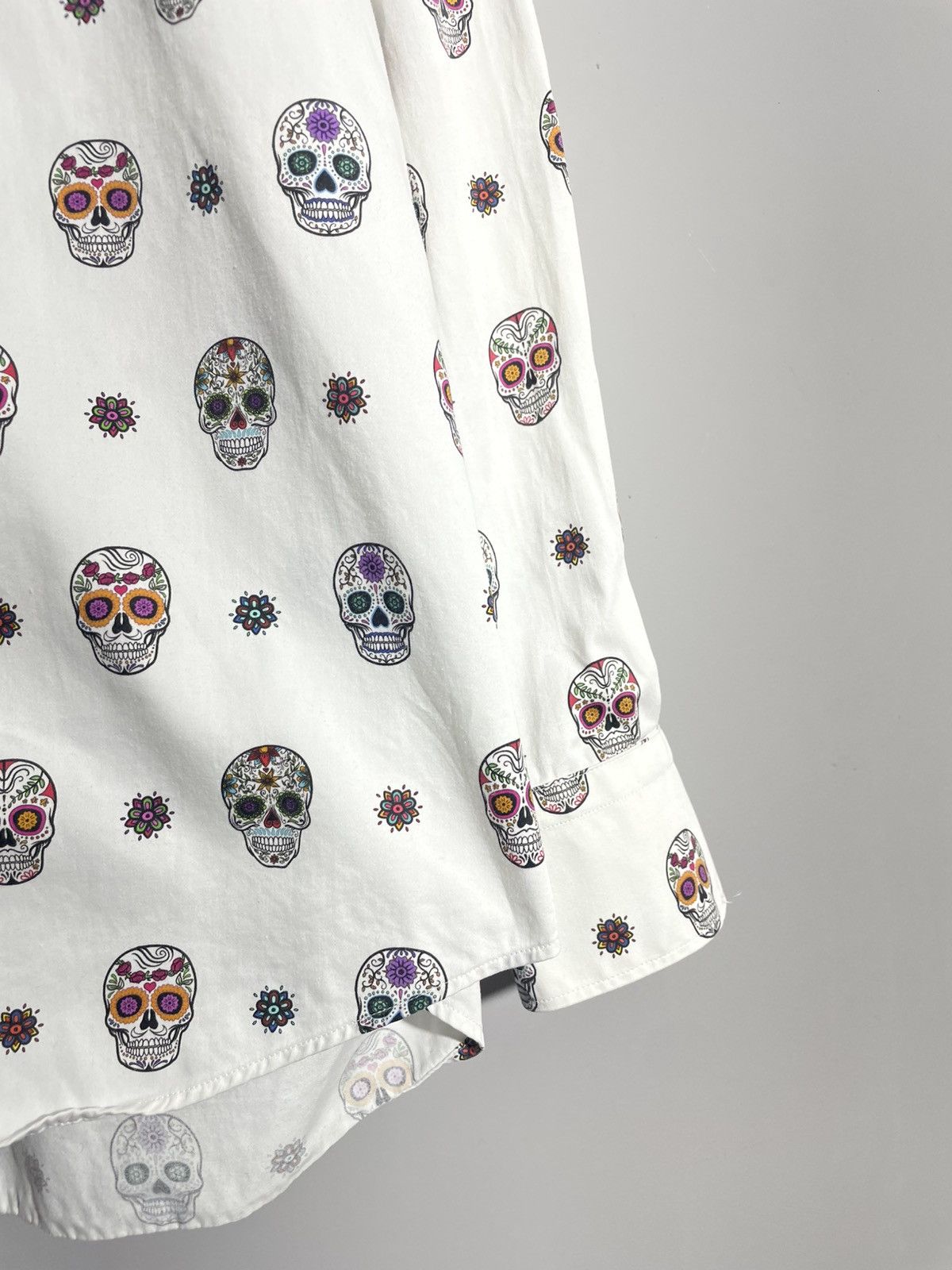 Other Claudio Luigli Men’s Skull Pattern Shirt size M Size US M / EU 48-50 / 2 - 5 Thumbnail
