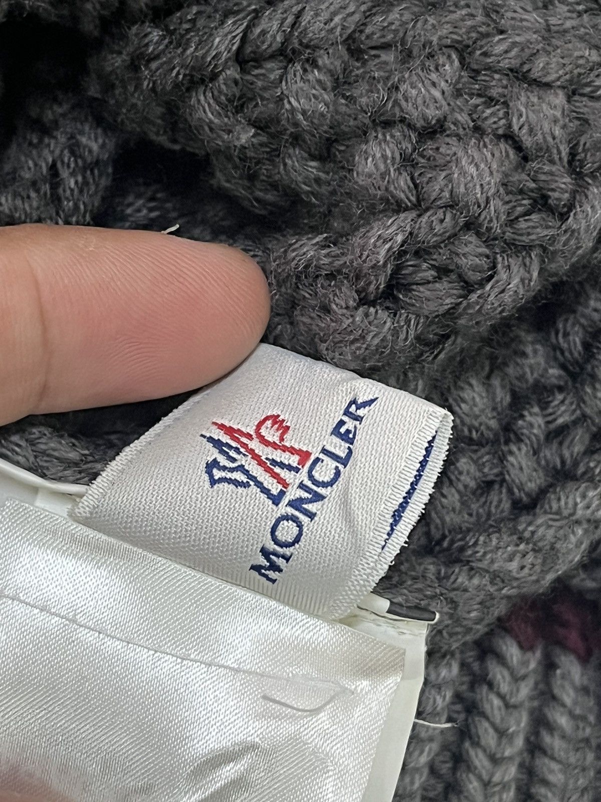Moncler Moncler hand made knitwear cardigan Size US M / EU 48-50 / 2 - 8 Thumbnail