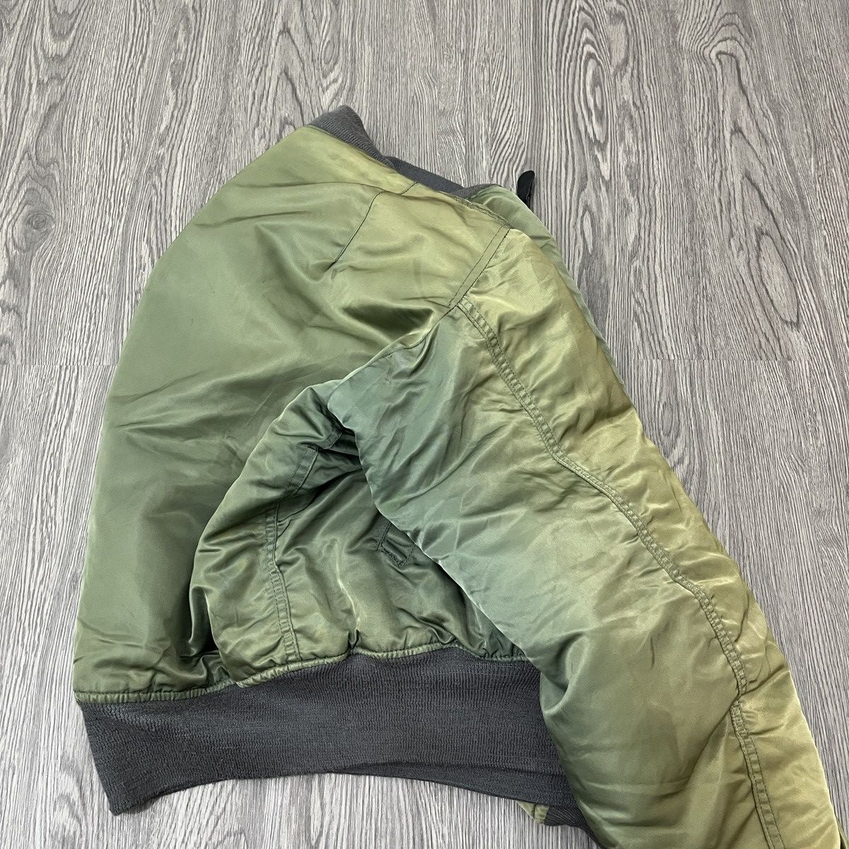 Avirex Sunfaded Vintage Avirex Ma 1 Fyl Jacket Bomber Reversible Size US M / EU 48-50 / 2 - 15 Thumbnail