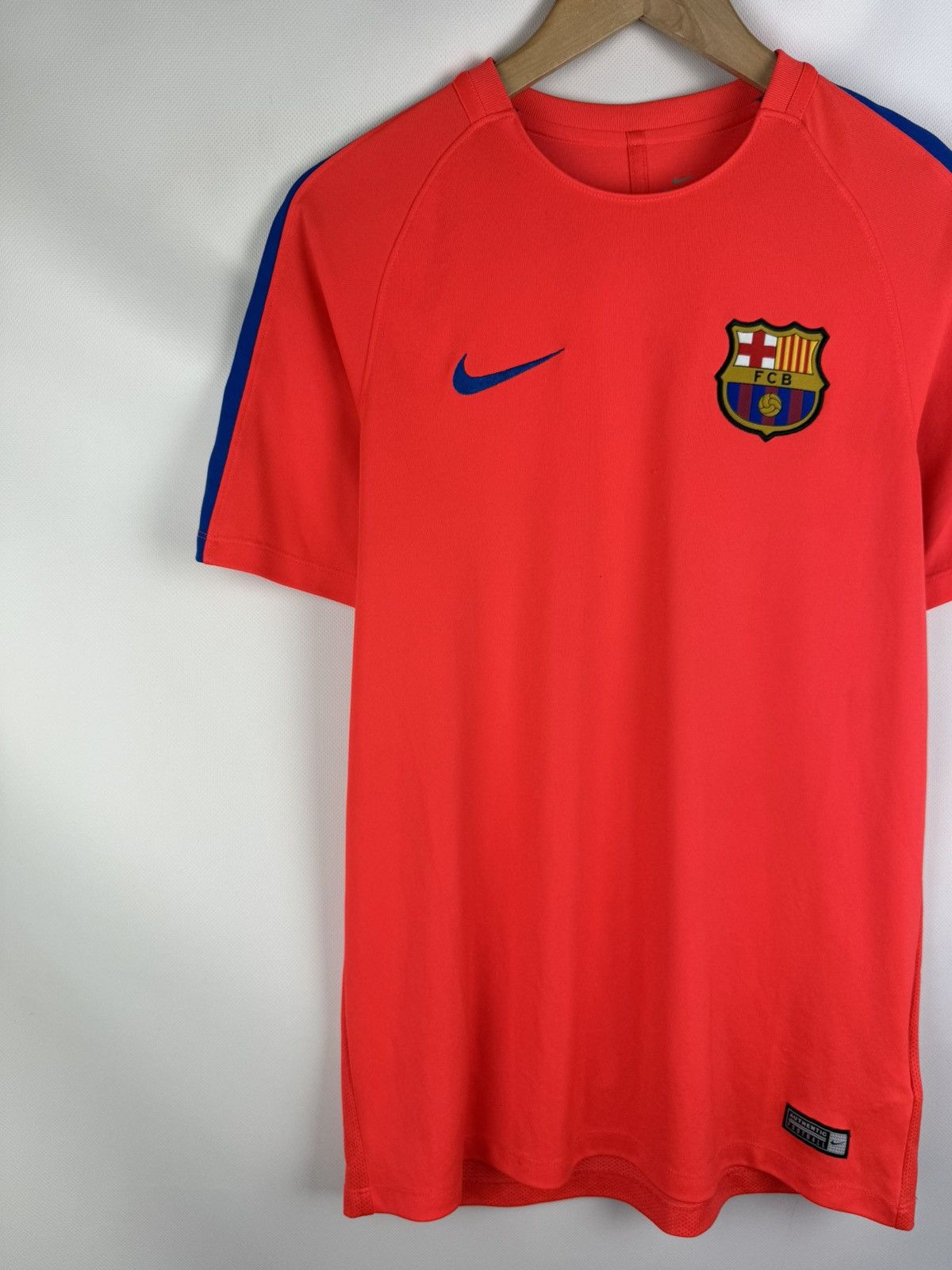 Nike Nike FC Barcelona 20016 / 17 Training Soccer Jersey Shirt Size US M / EU 48-50 / 2 - 2 Thumbnail
