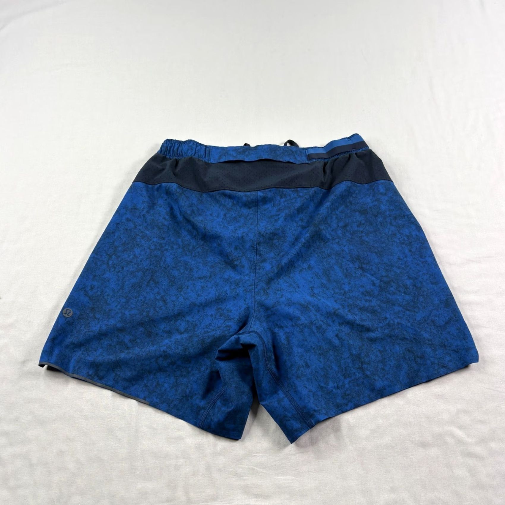 Lululemon Lululemon Surge Shorts Mens Medium Blue Lined Athletic Gym Running Performance Short Size US 31 - 7 Thumbnail