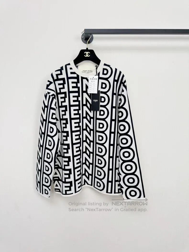 Fendi Fendi Sweatshirt Size XS / US 0-2 / IT 36-38 - 1 Thumbnail