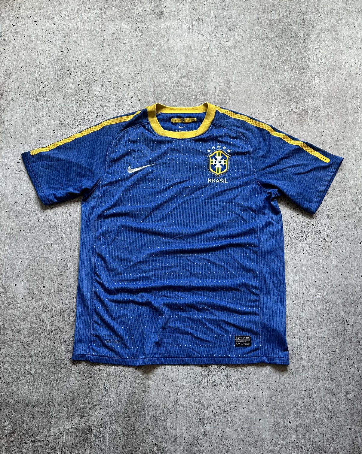 Nike 2010/11 Nike Brazil National Team Vintage Away Soccer Jersey Size US M / EU 48-50 / 2 - 1 Thumbnail