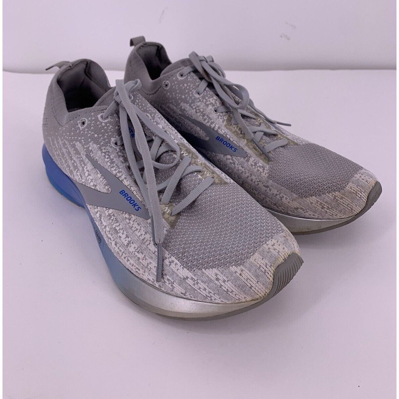 Brooks Brooks Levitate 3 Running Shoes Gray Knit Sneakers 11.5D Size US 10.5 / EU 43-44 - 2 Thumbnail