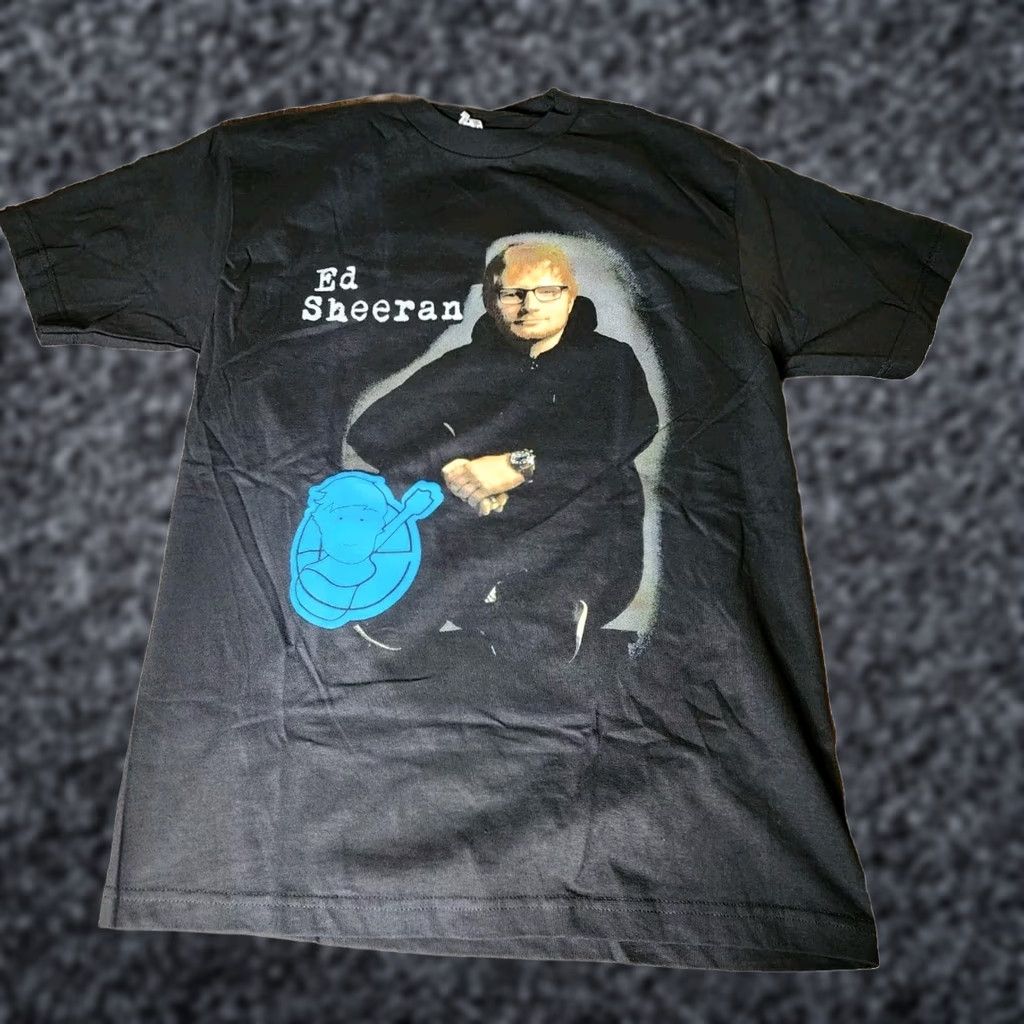 Vintage Ed Sheeran Divide World Tour 2017 Official T Shirt Mens M Black Cotton Short Sleeve Logo Band Tee Size US M / EU 48-50 / 2 - 1 Thumbnail