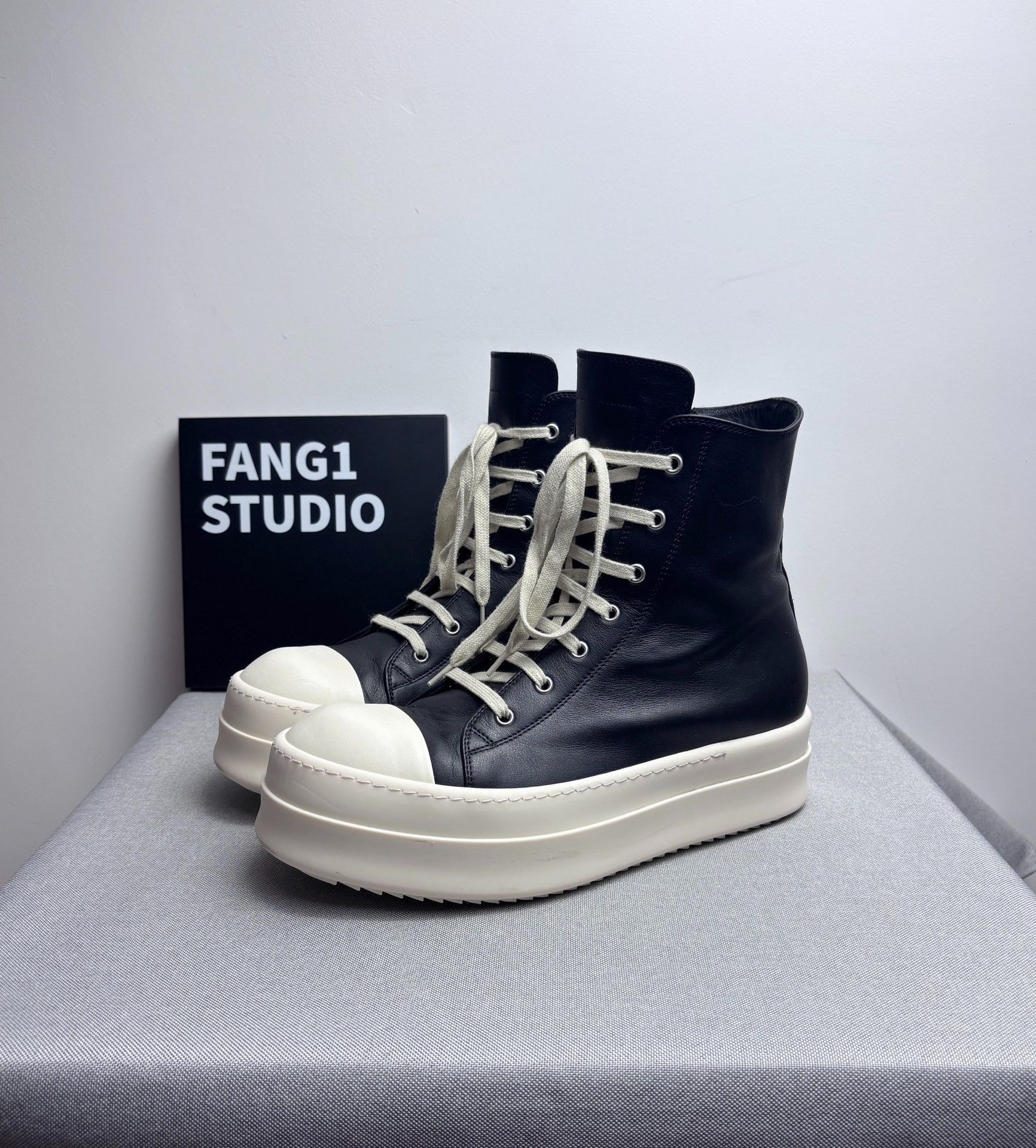 Rick Owens Rick Owens Leather Hitop Sneakers 10 Men Size US 10 / EU 43 - 1 Thumbnail