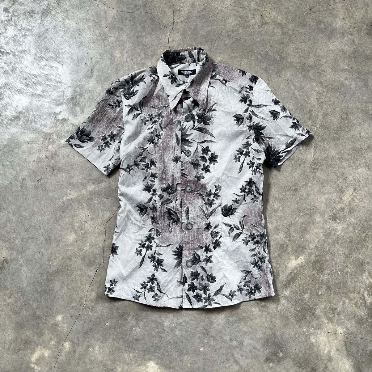 Tornado Mart 2000’s Tornado Mart Floral Button up Shirt Size US M / EU 48-50 / 2 - 1 Thumbnail