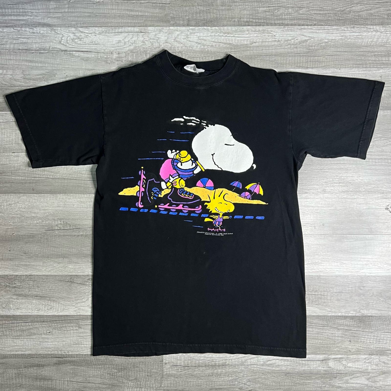 Vintage Vintage Peanuts Snoopy Woodstock Rollerblade Beach T-Shirt ...