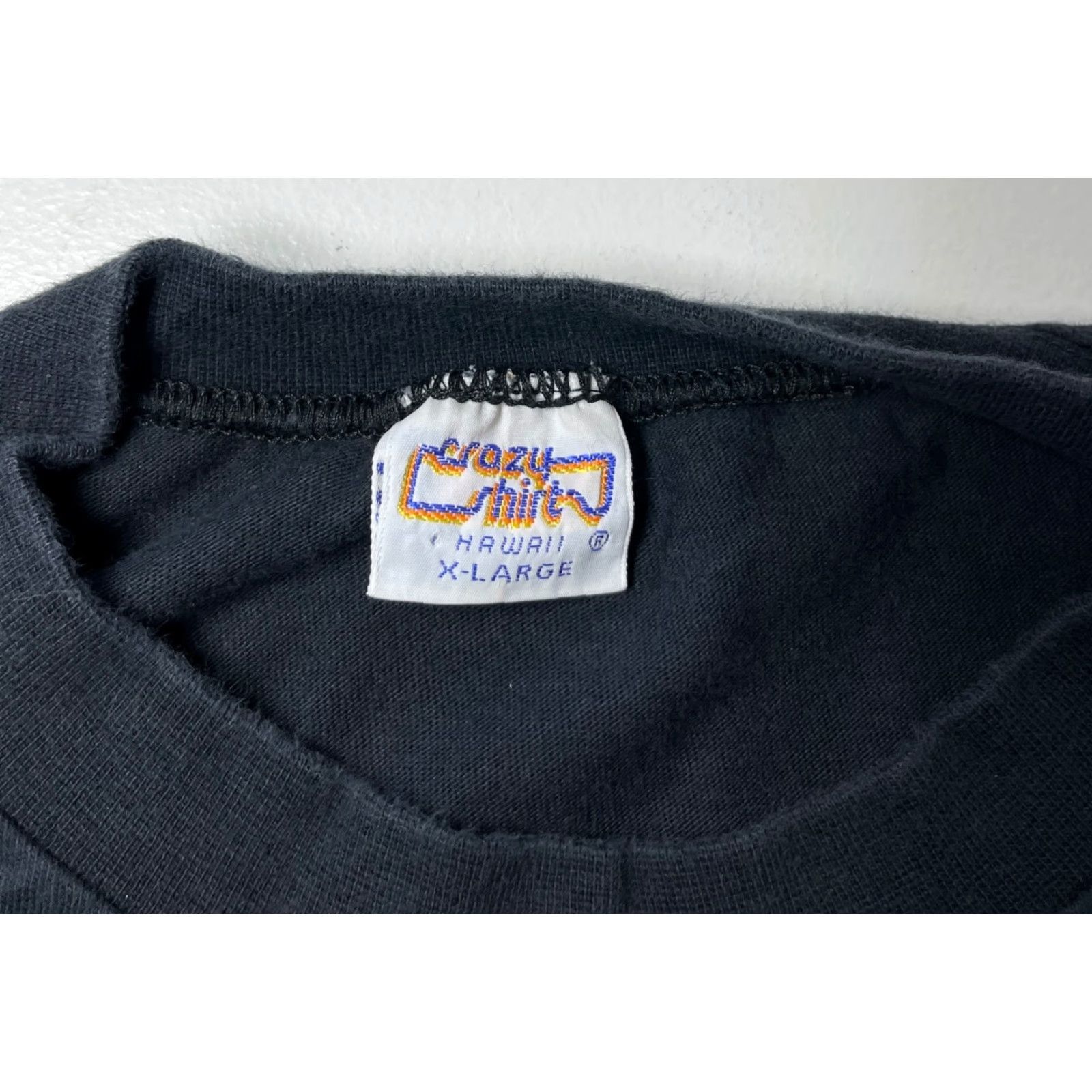 Vintage VINTAGE Crazy Shirts Hawaii T-Shirt Men’s XL City Lights Double-Sided 90s Hawaii Vintage XL Black T-Shirt Size US XL / EU 56 / 4 - 7 Thumbnail