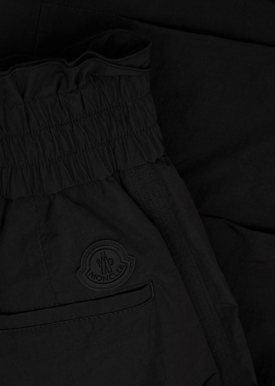 Moncler o1y1125 Sweatpant in Black Size 26" / US 2 / IT 38 - 5 Thumbnail
